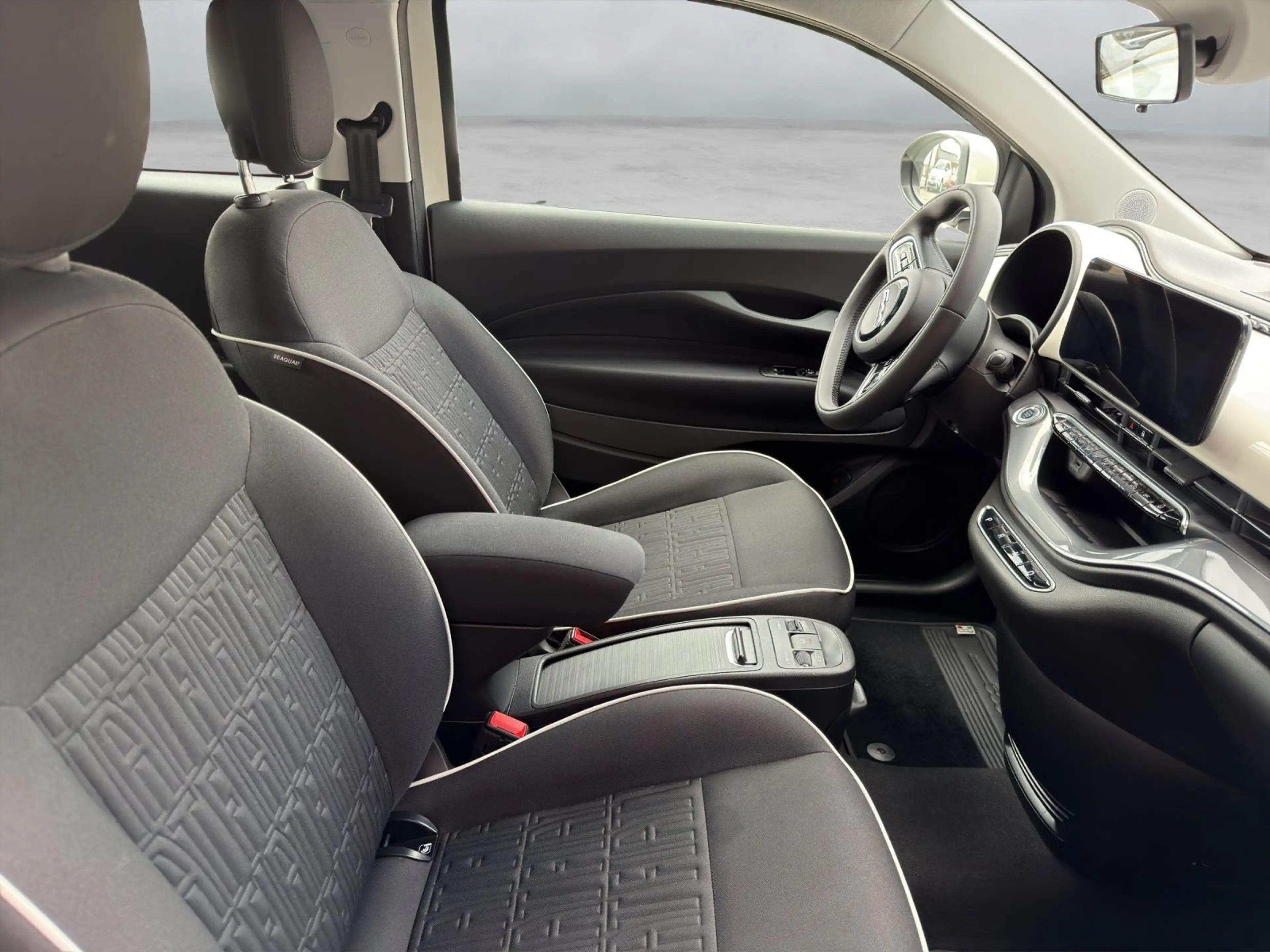 Fiat 500e Cabrio — photo 9