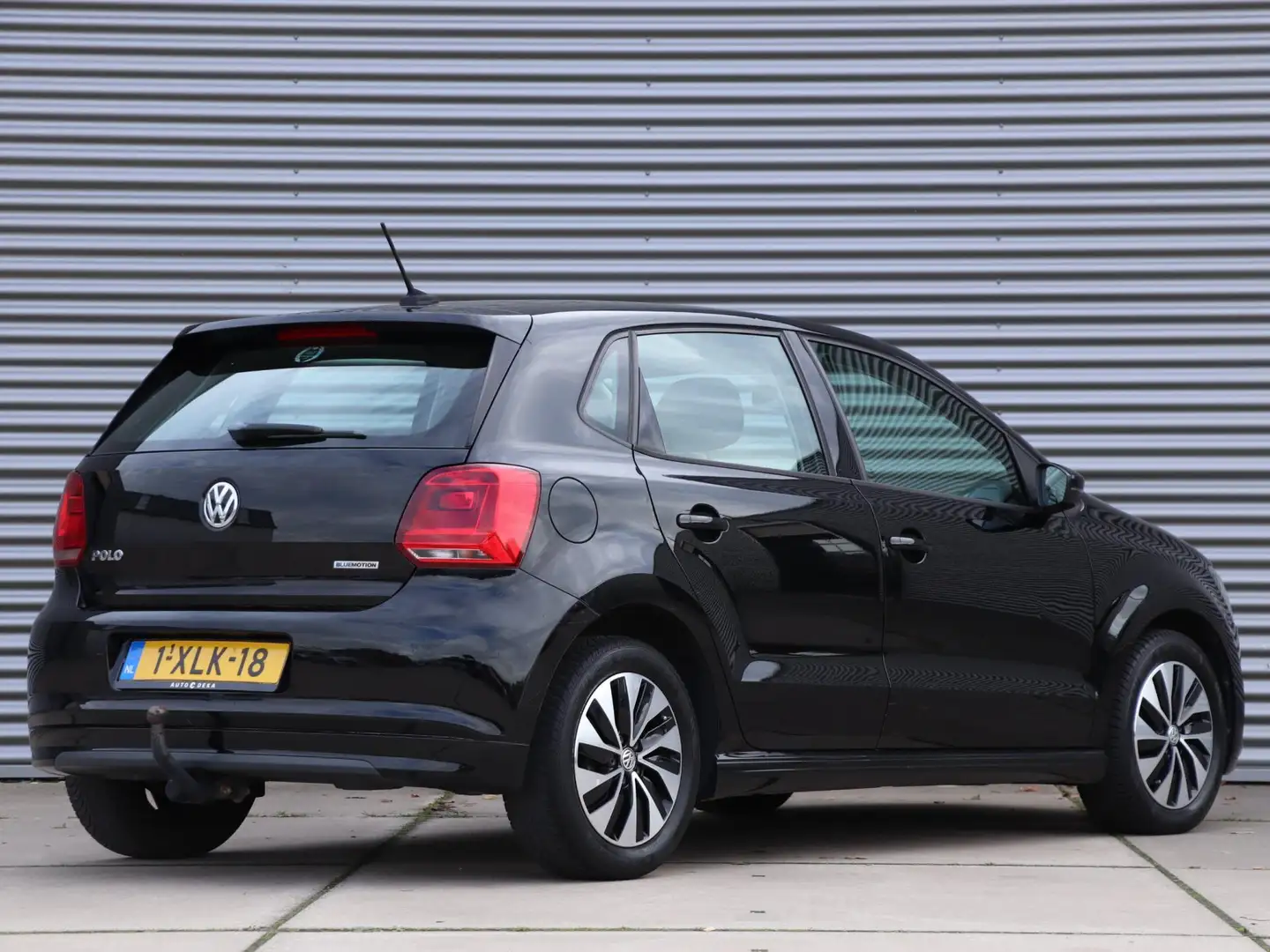 Volkswagen Polo 1.4 TDI BlueMotion *Navigatie*Cruisecontr.*Trekhaa Zwart - 2