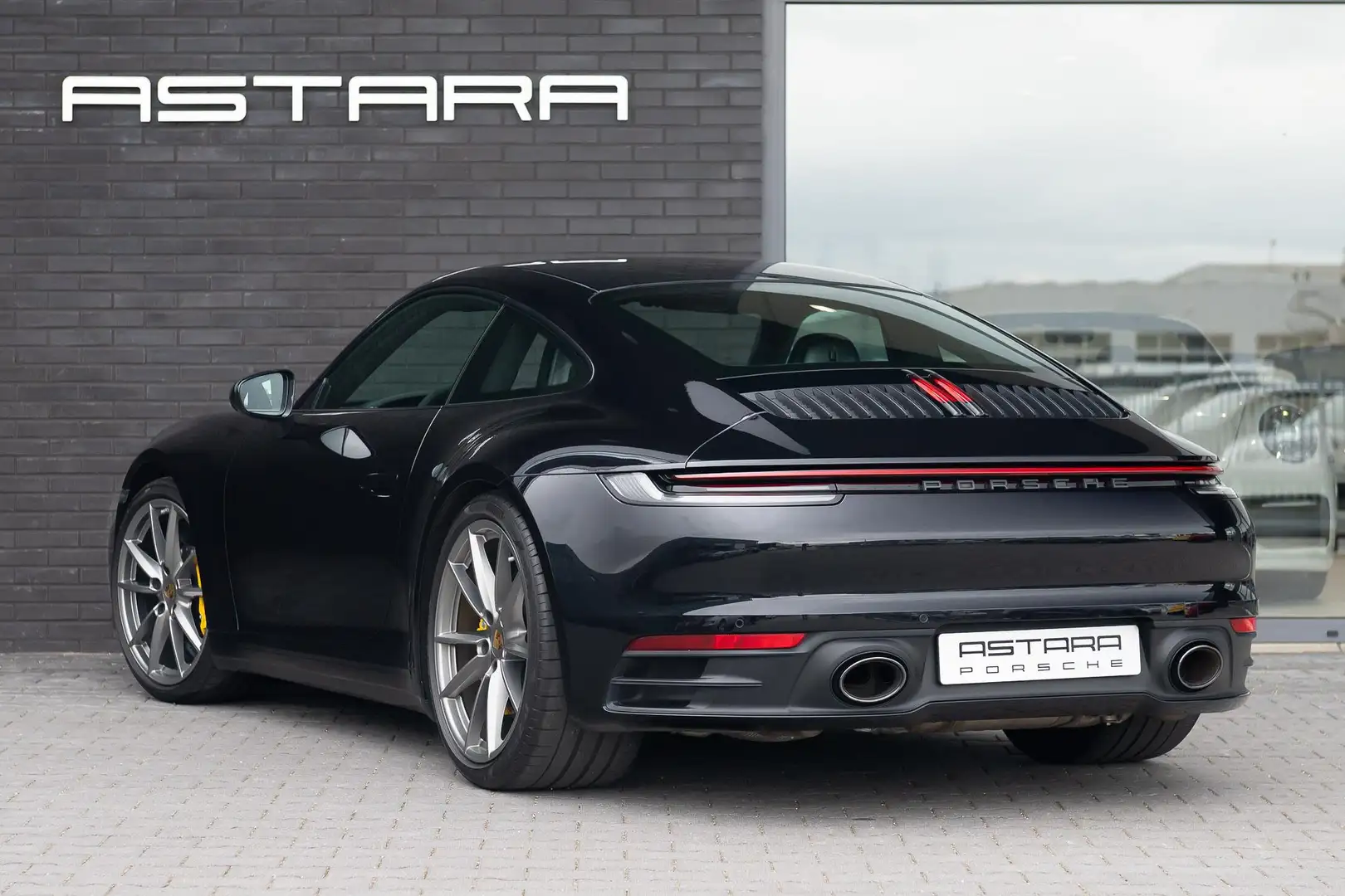 Porsche 992 3.0 Carrera S | PCCB Negro - 2