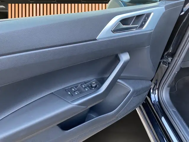 Volkswagen Taigo view 8
