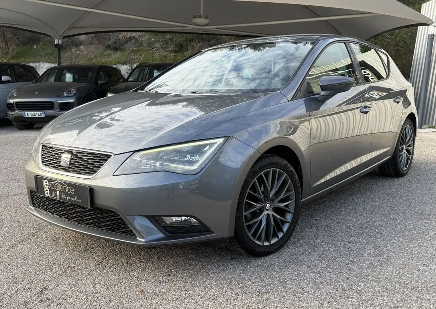 SEAT Leon 1.2 TSI 110CH CONNECT START&STOP Gris - 2