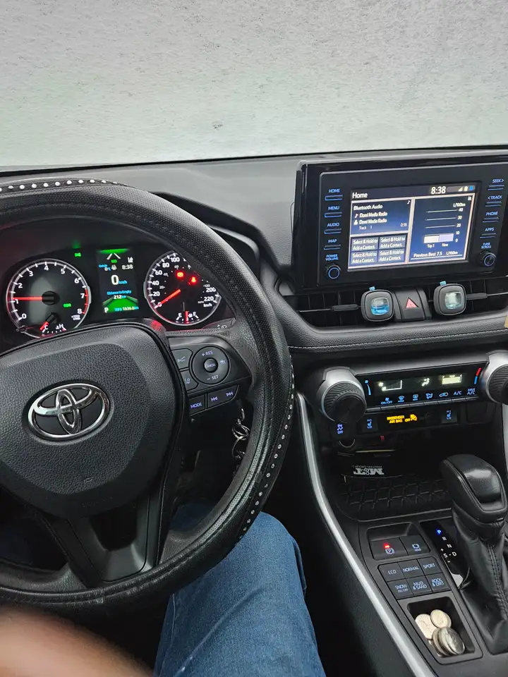 Toyota RAV 4 снимка Toyota RAV 4