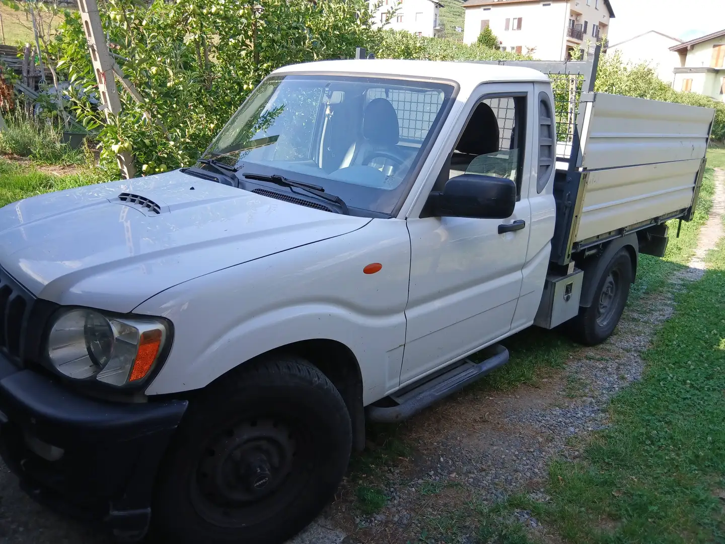 Mahindra Goa Goa Pick Up 4x4 Weiß - 2
