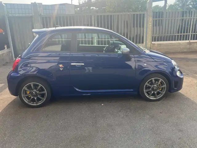 Abarth 595 view 4