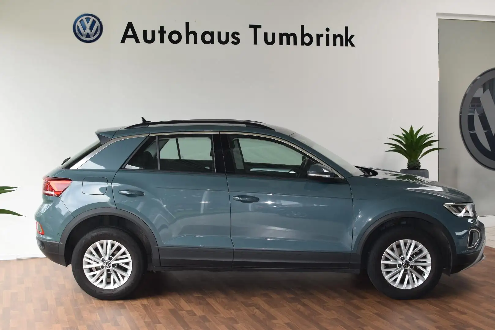 Volkswagen T-Roc Life TSI Navi Kamera ACC SHZ AppConnect Azul - 2