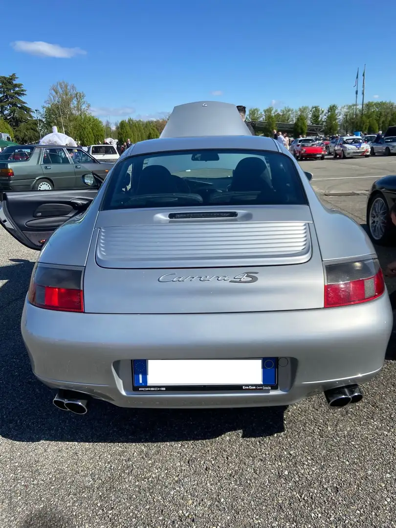 Porsche 996 911 Coupe 3.4 Carrera 4 Argento - 2