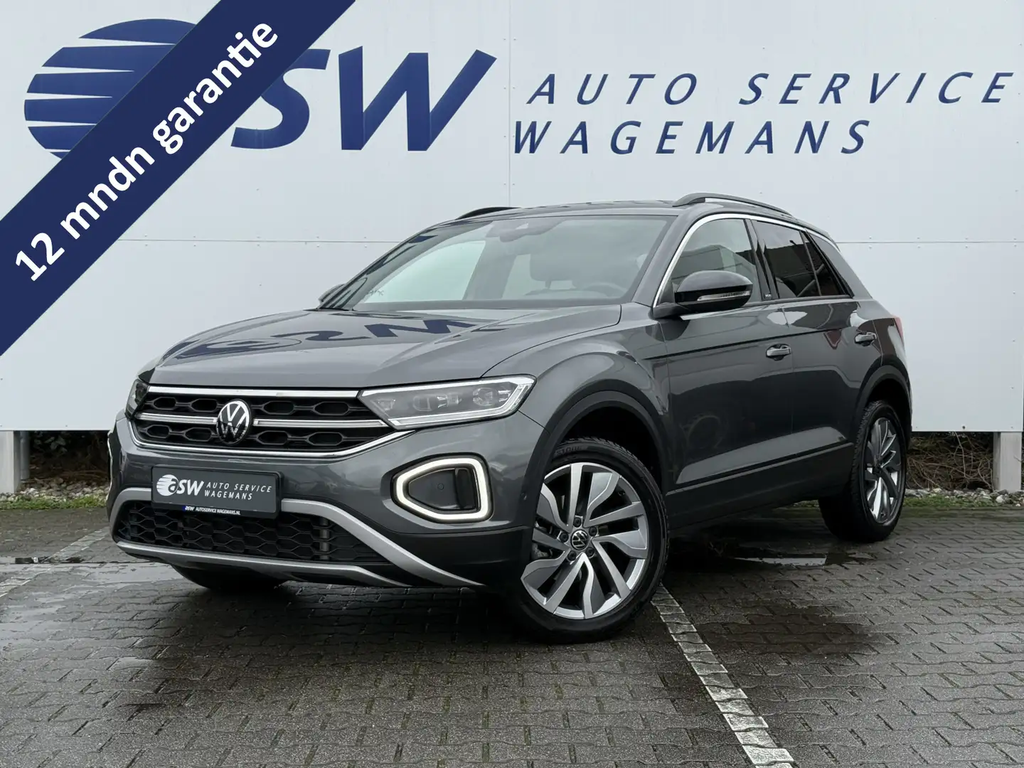 Volkswagen T-Roc 1.5 TSI Move | CarPlay | Camera | IQ Light | DAB+ Grey - 1