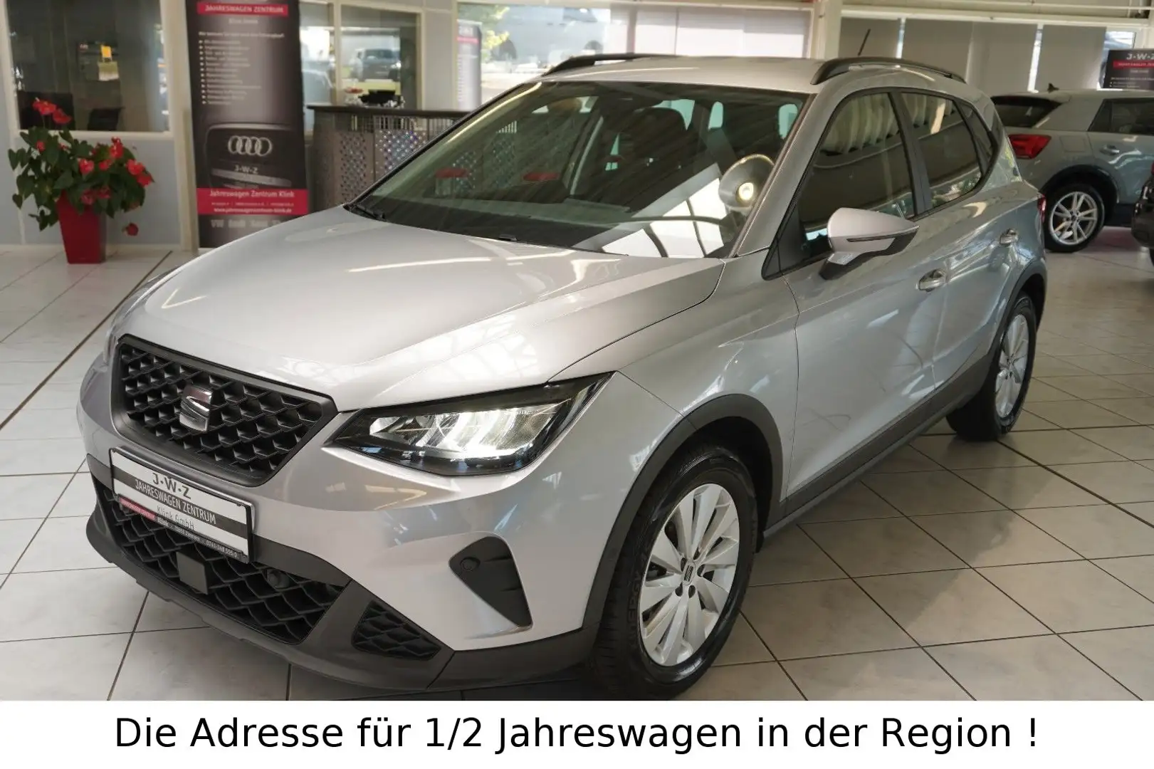 SEAT Arona Move 1.0 TSI*LED*KAMERA*KEYLESS* Silber - 1