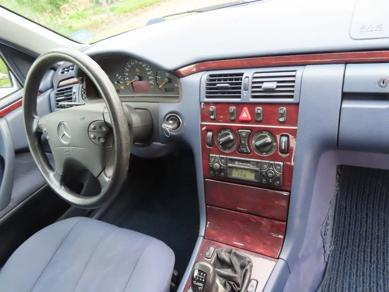 Mercedes-Benz E 200 CDI Limo nachg.DPF Klima Temp Sitzh AHK, foto 12