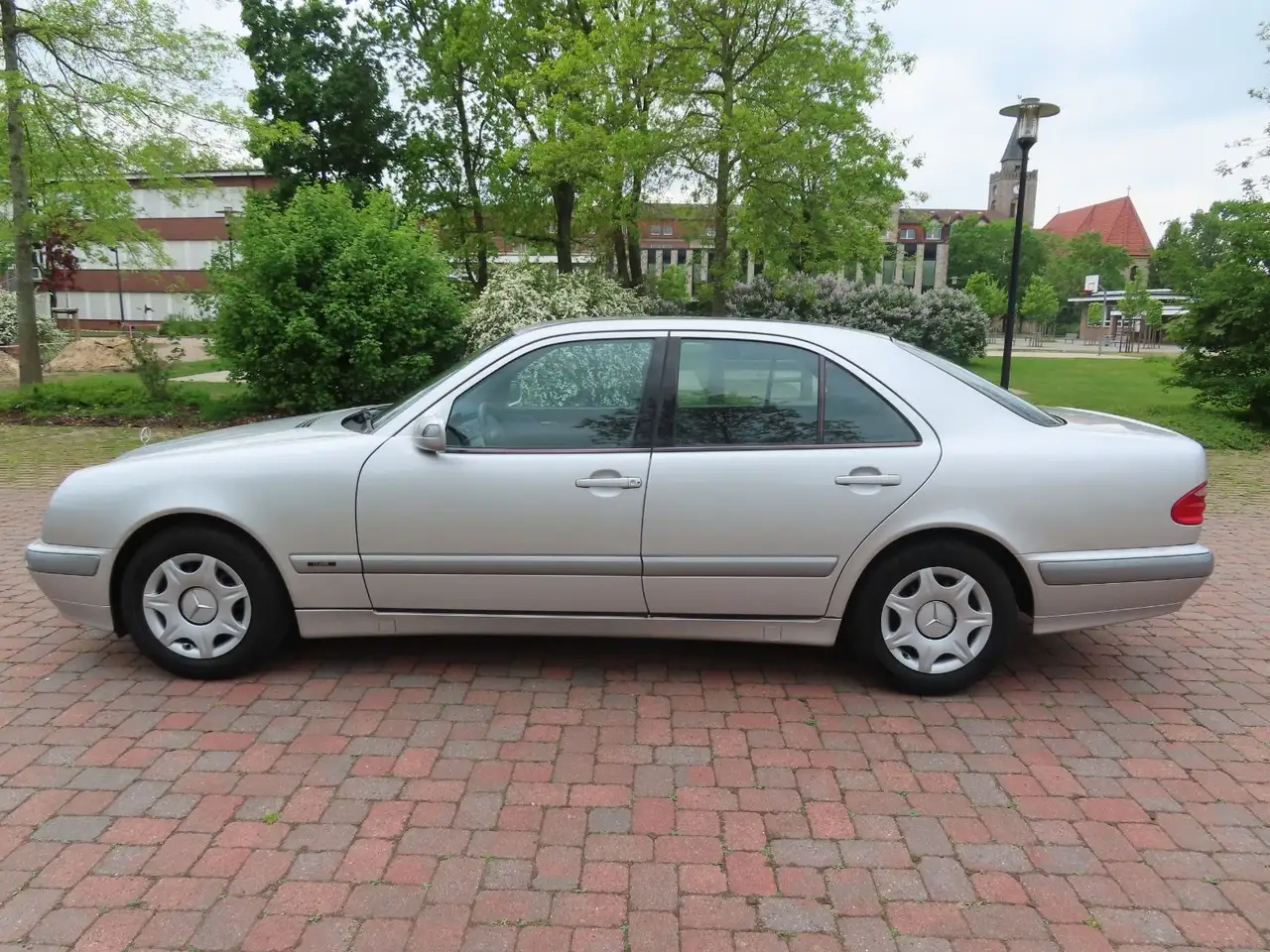 Mercedes-Benz E 200 CDI Limo nachg.DPF Klima Temp Sitzh AHK, foto 8