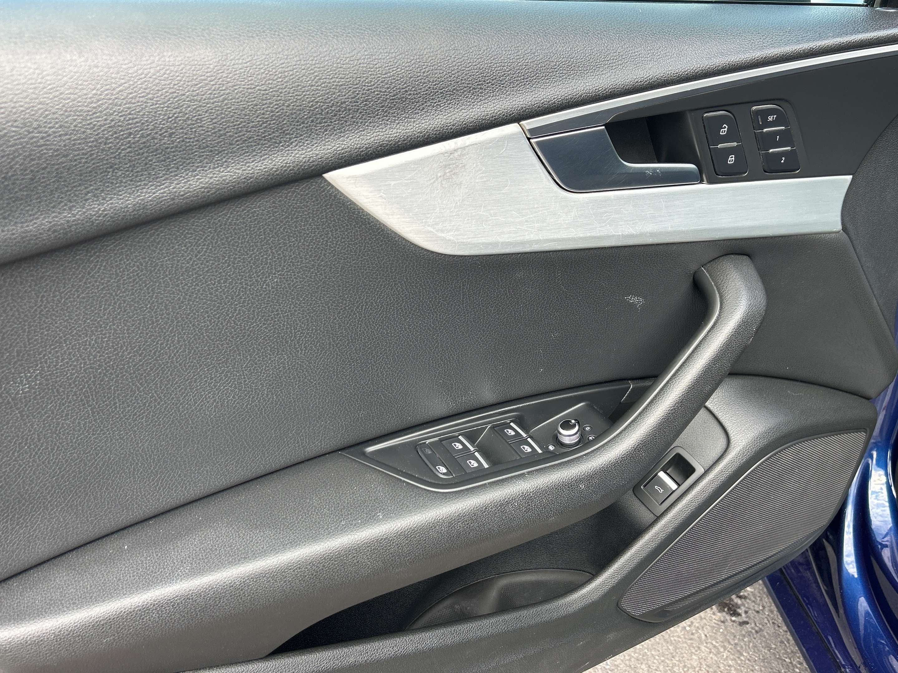 2017 Audi A4 Progressiv thumb 9