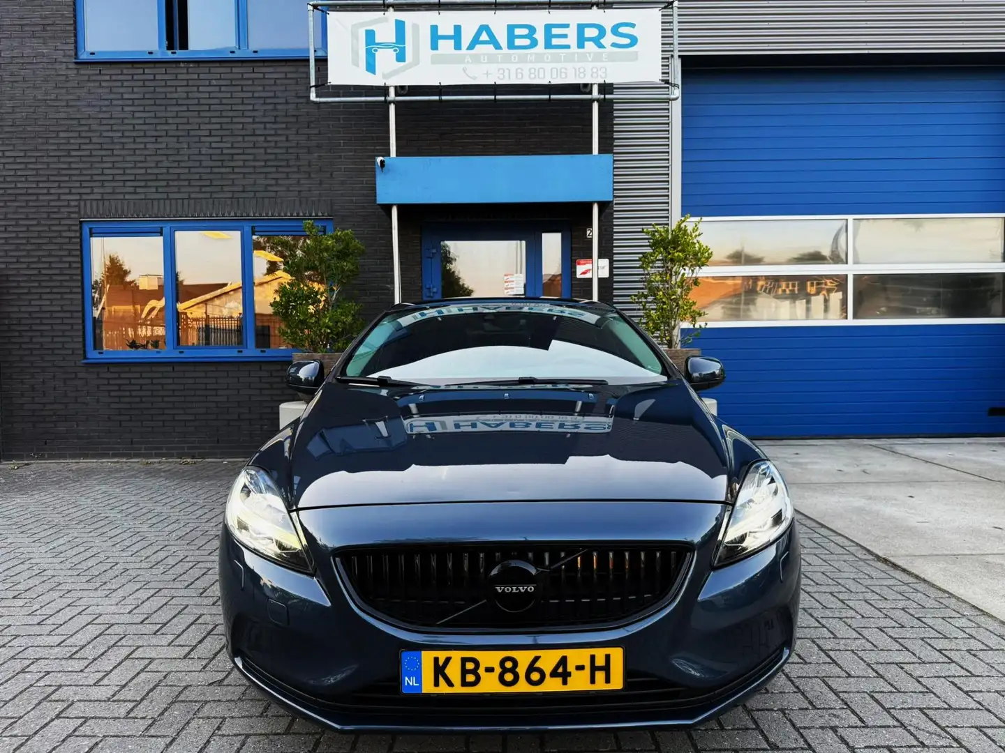 Volvo V40 1.5 T2 Momentum 122PK|Origineel NL|AUT|Full Led|Tr Blauw - 2