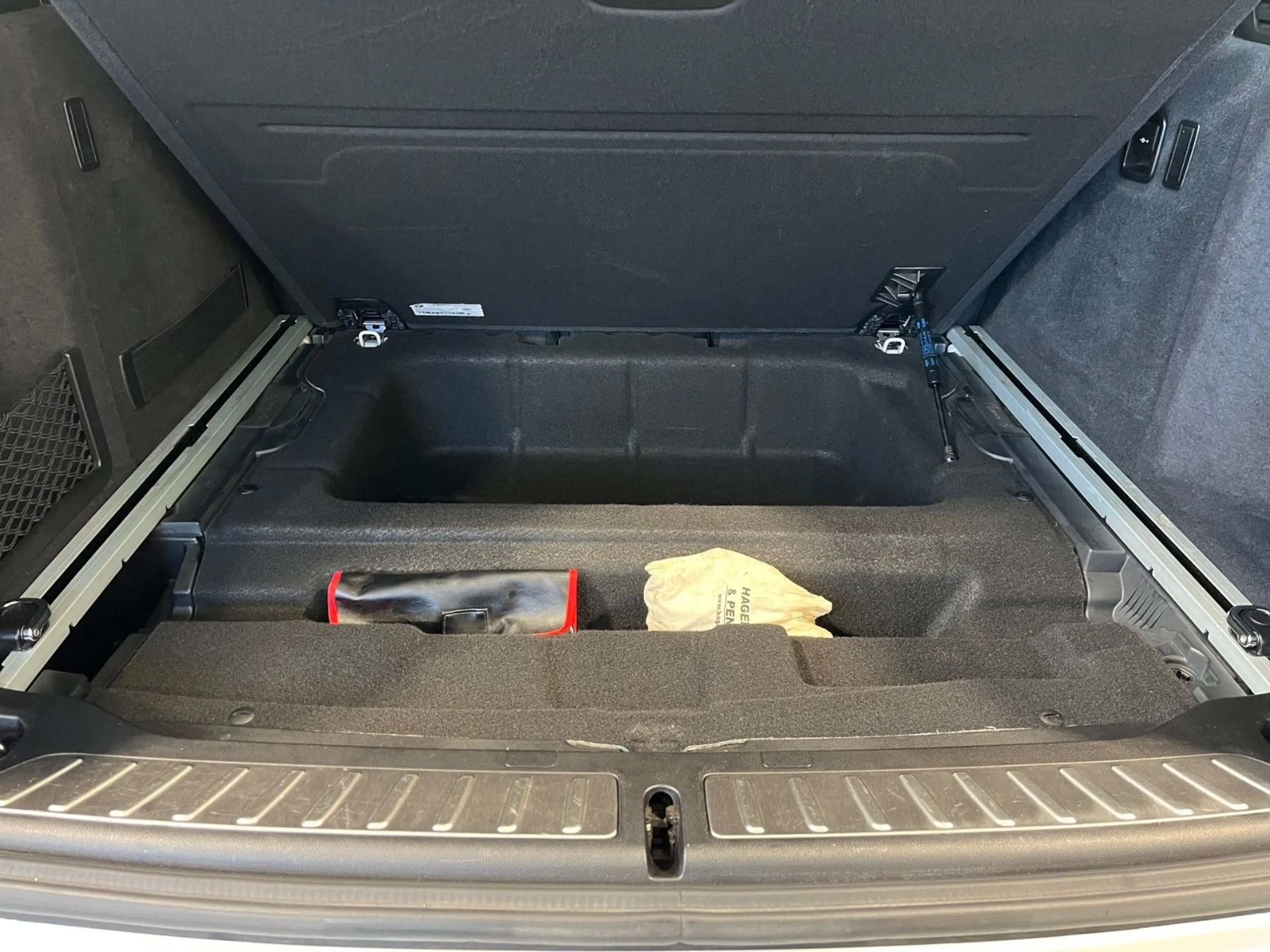 BMW X3 xDrive 20 d Advantage Navi HeadUp LED — photo 13