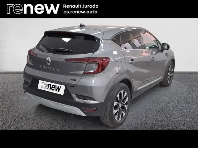 Renault Captur view 2