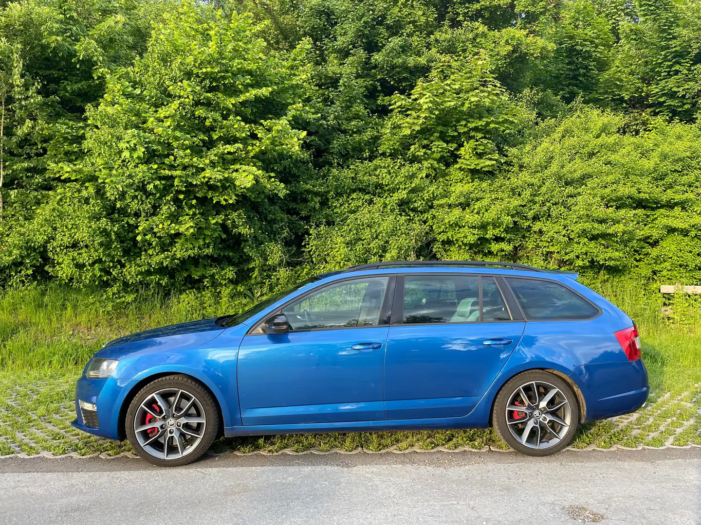 Skoda Octavia Octavia Combi RS 2,0 TDI Green tec RS Blau - 1