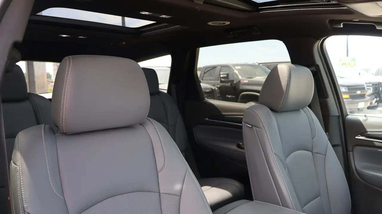 Buick Enclave снимка Buick Enclave