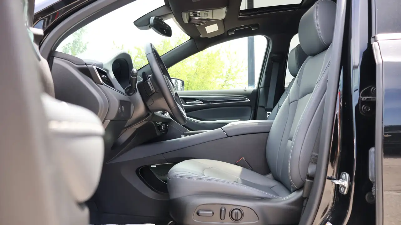 Buick Enclave снимка Buick Enclave