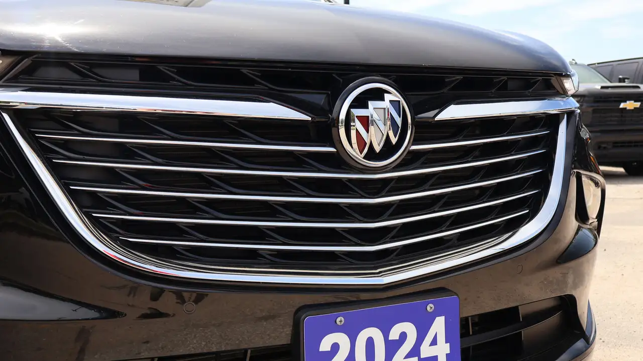 Buick Enclave снимка Buick Enclave