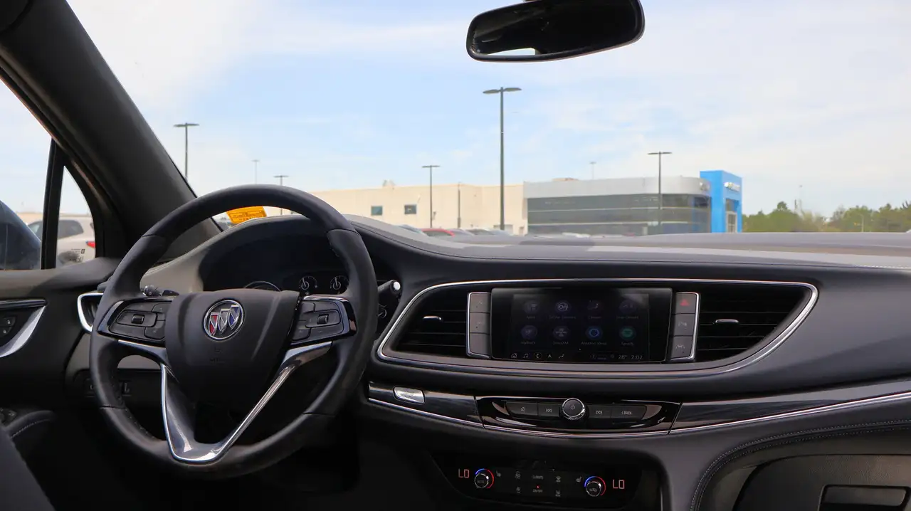 Buick Enclave снимка Buick Enclave