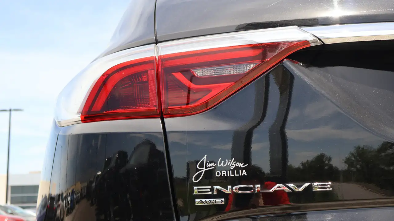 Buick Enclave снимка Buick Enclave