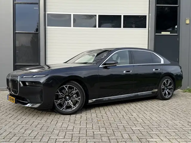 BMW i7 xDrive 60