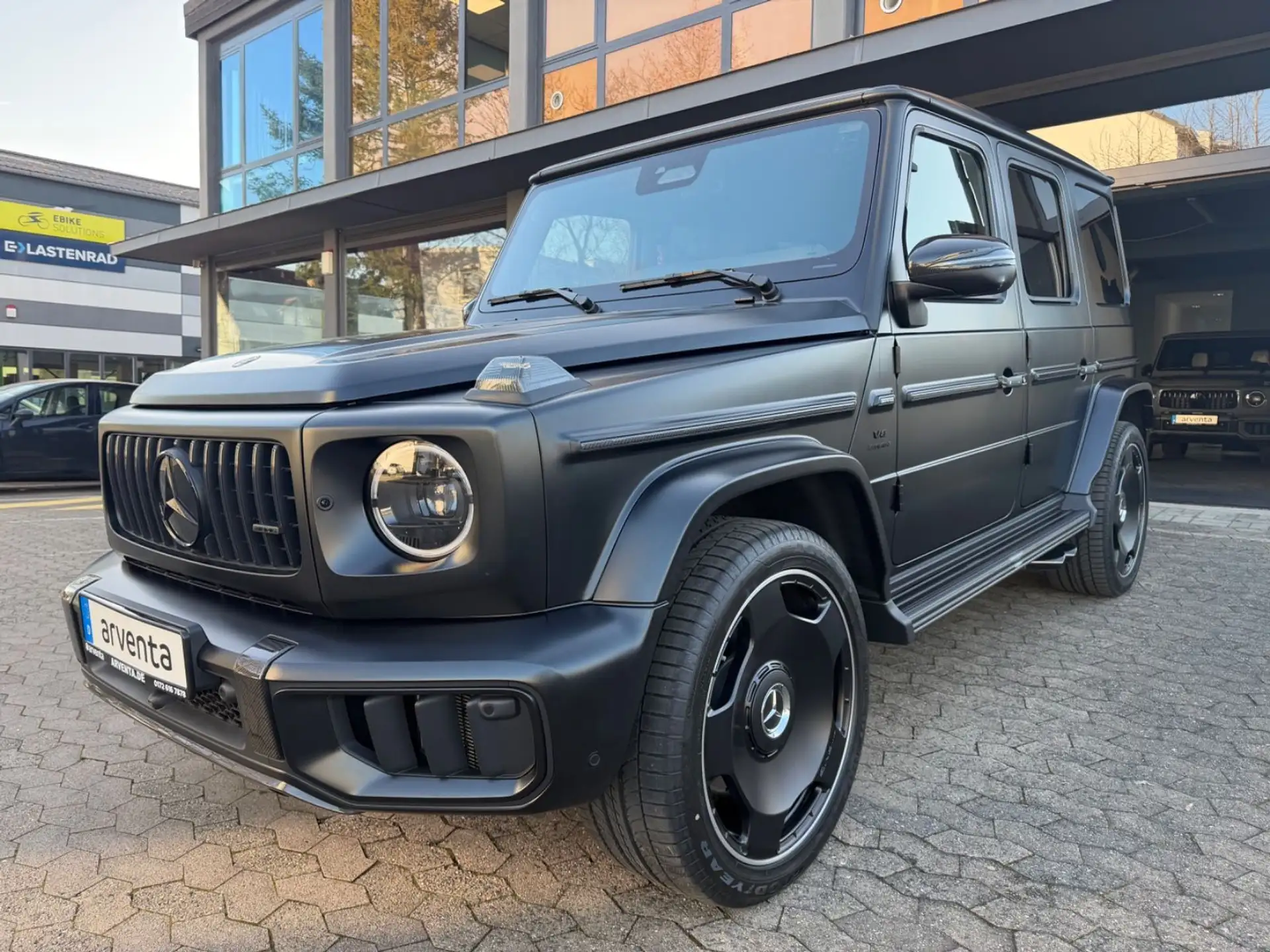 벤츠 G-Class G 63 AMG 2026 건메탈 사진 1
