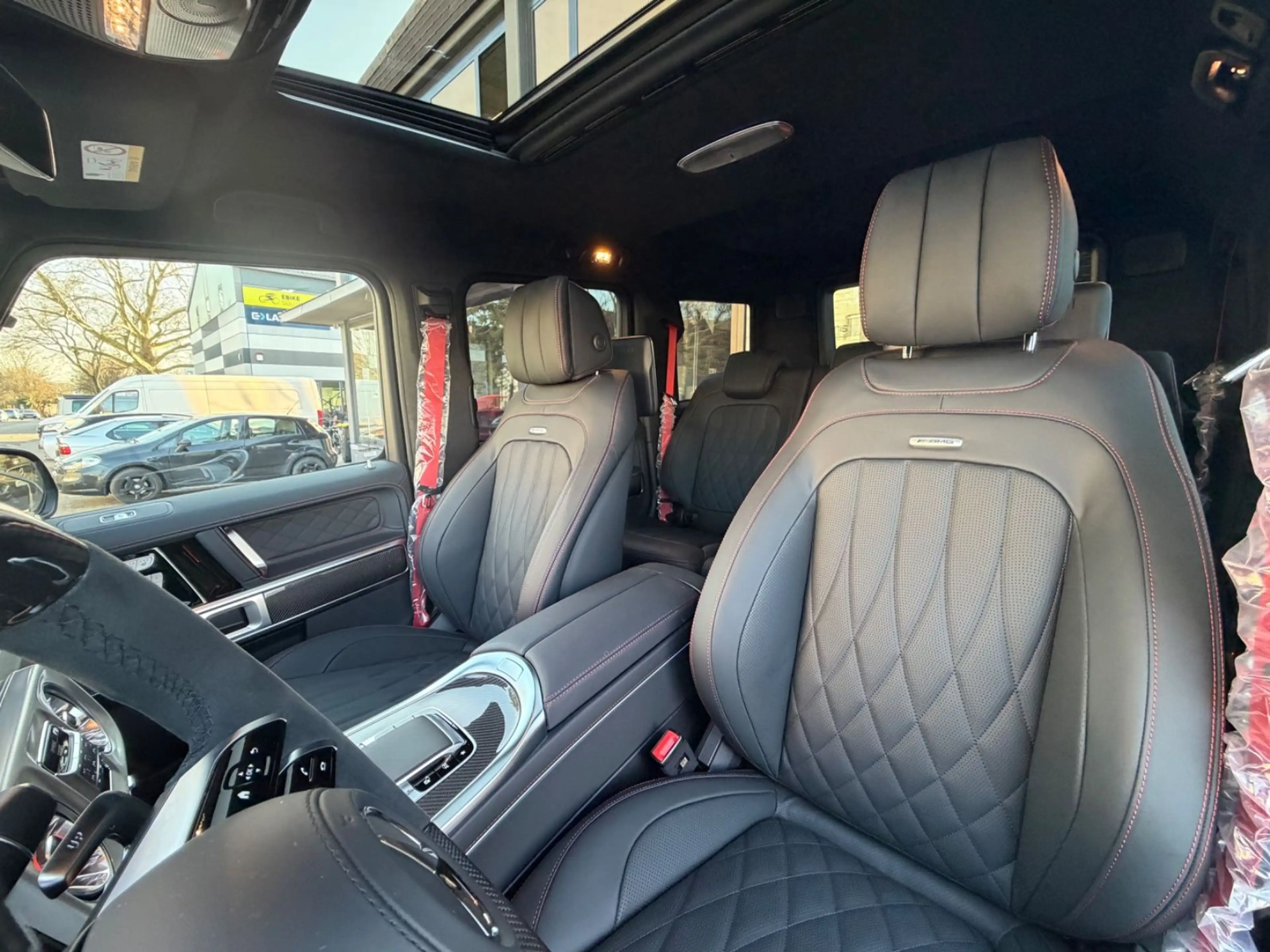 Mercedes-Benz G 63 AMG MY27|SCHWARZ|CARBONEXTERIOR|ACTIVE RIDE|SUPERIOR — photo 10