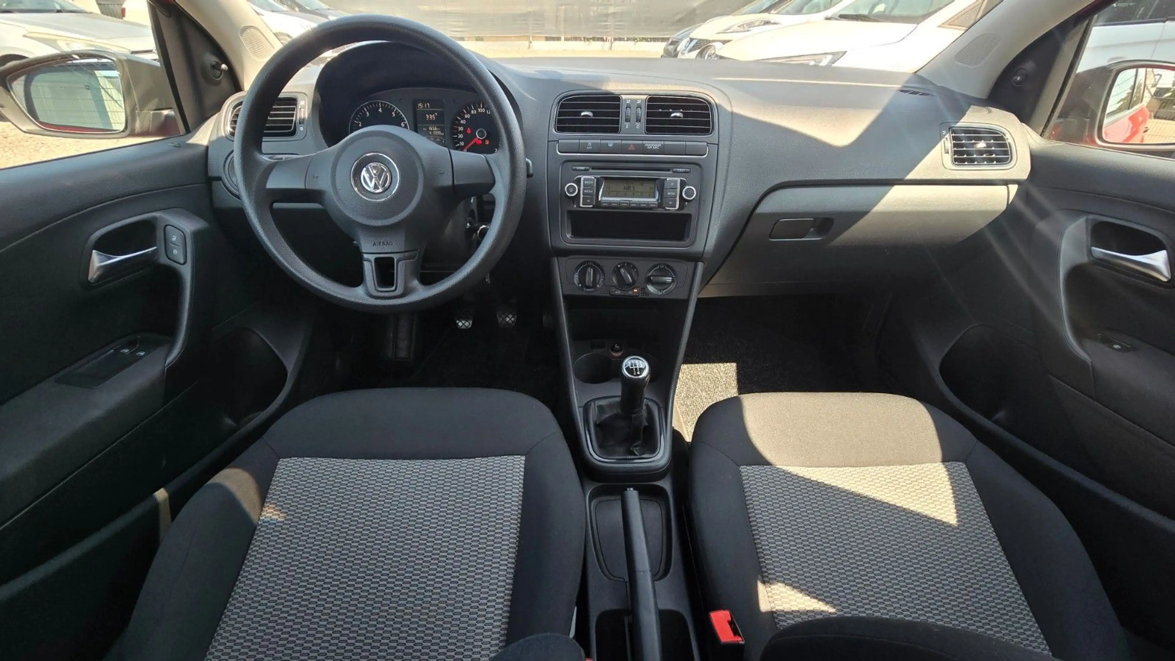Volkswagen Polo V *41000Tkm*TÜV 03/2028 — photo 9