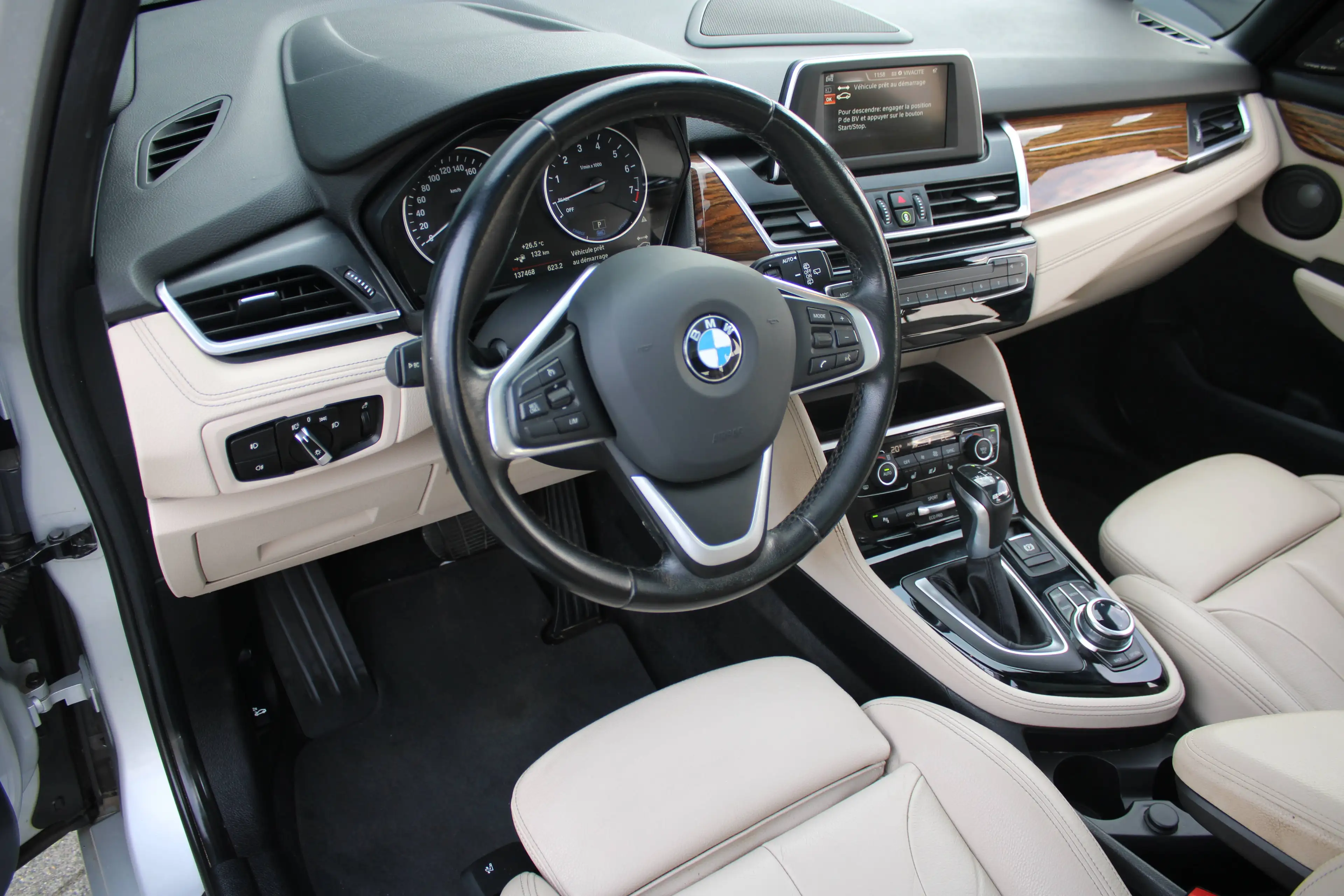 BMW 225 Active Tourer PHEV Hybride 225xeA+BOÎTE AUTO+CUIR — photo 12