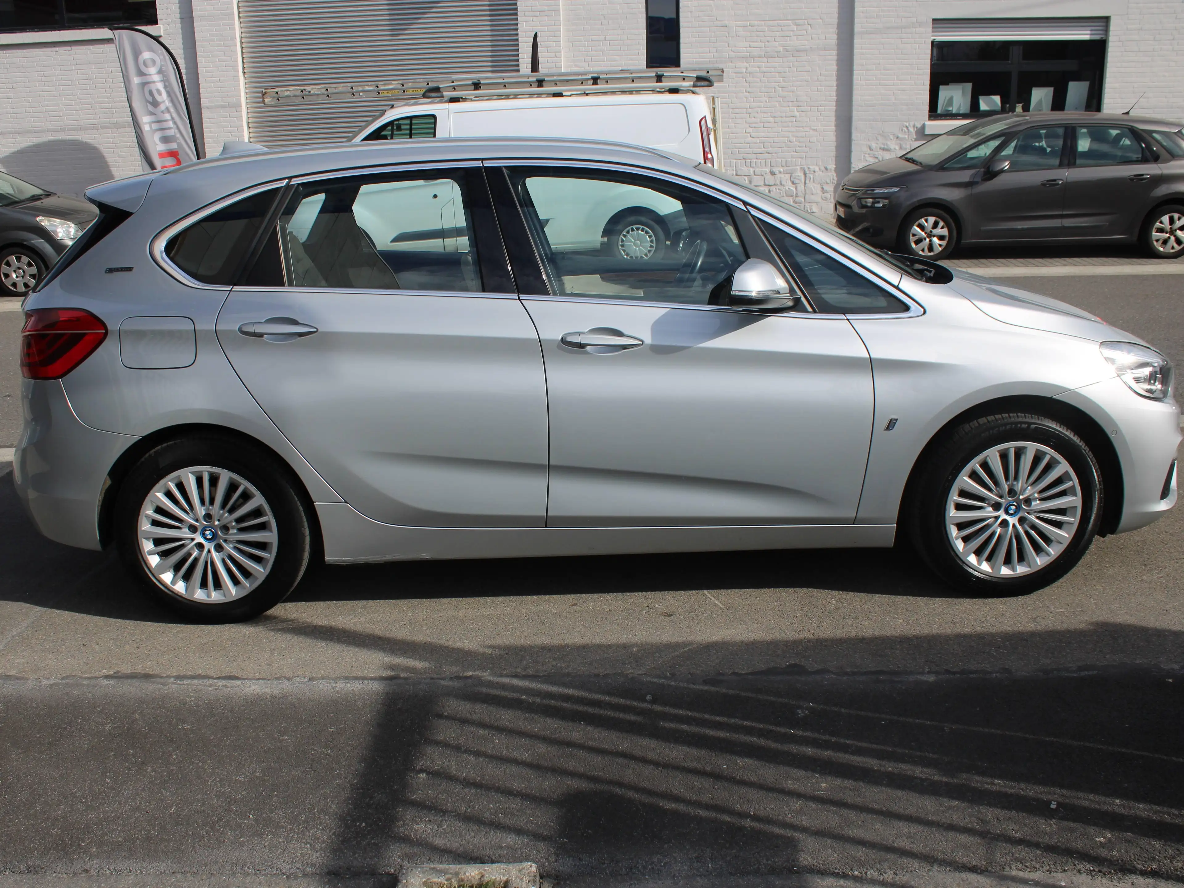 BMW 225 Active Tourer PHEV Hybride 225xeA+BOÎTE AUTO+CUIR — photo 9