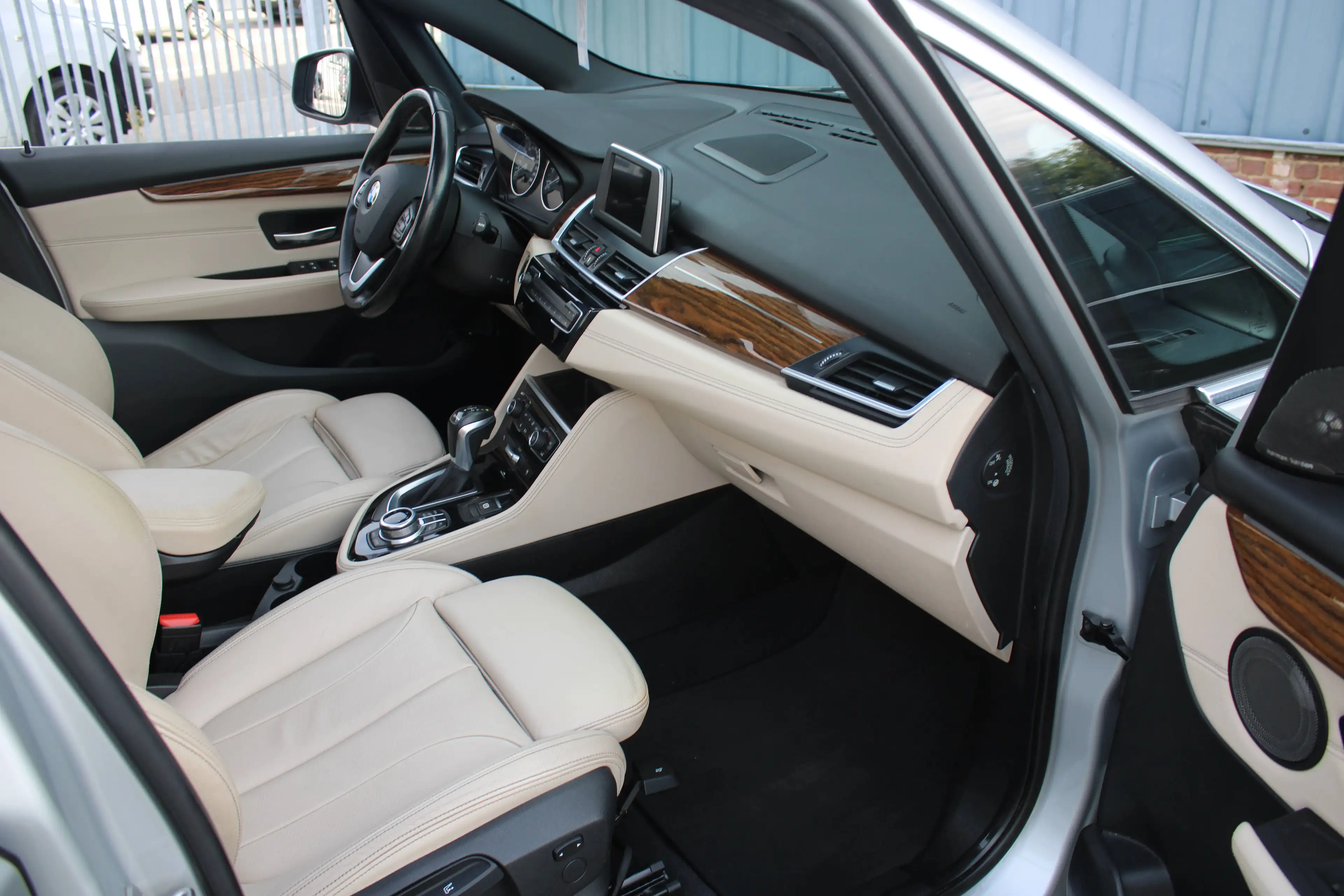 BMW 225 Active Tourer PHEV Hybride 225xeA+BOÎTE AUTO+CUIR — photo 13