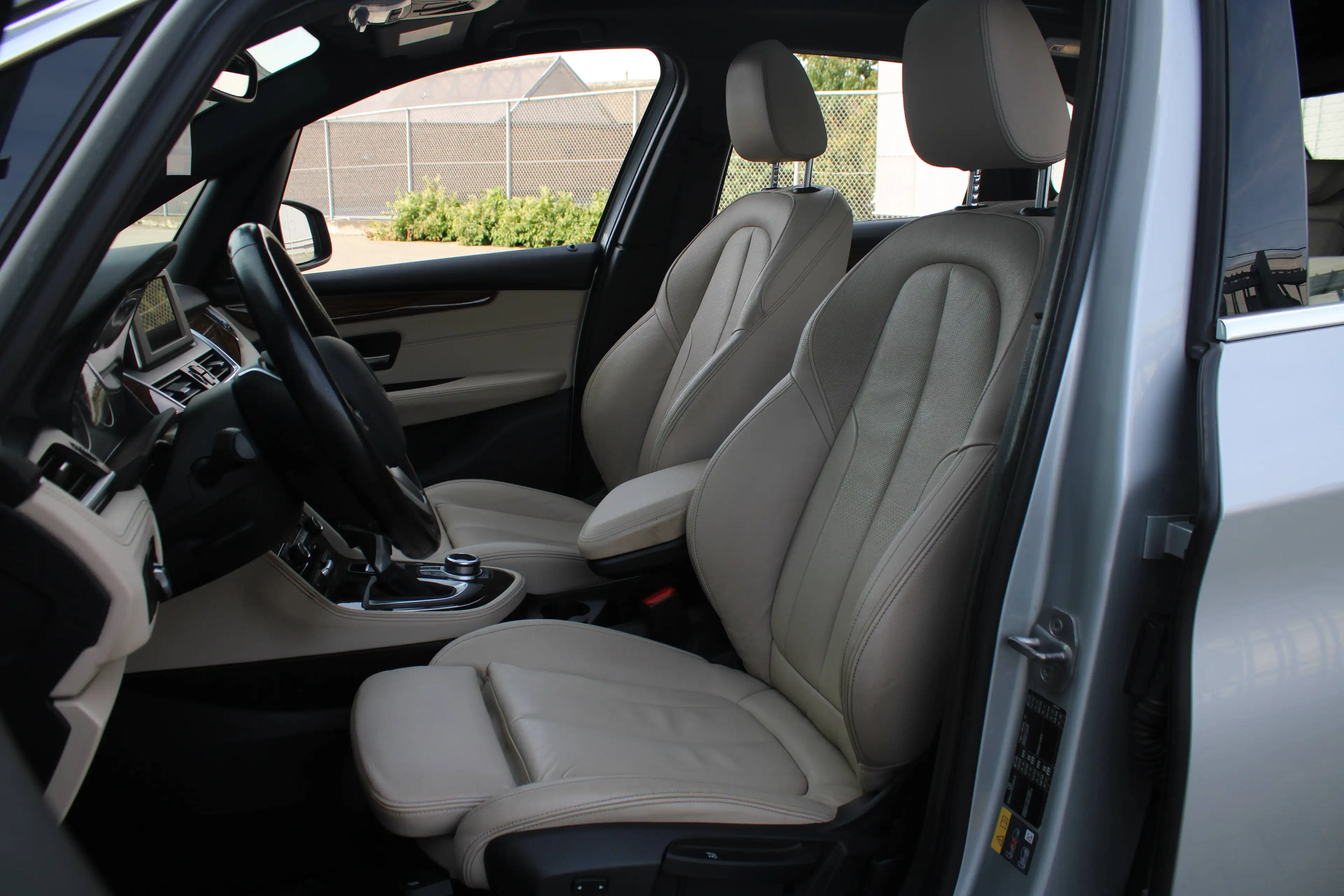 BMW 225 Active Tourer PHEV Hybride 225xeA+BOÎTE AUTO+CUIR — photo 15