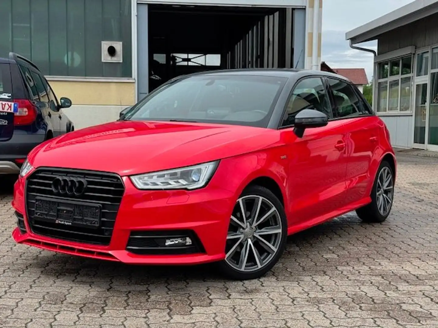 Audi A1 basis Rot - 1