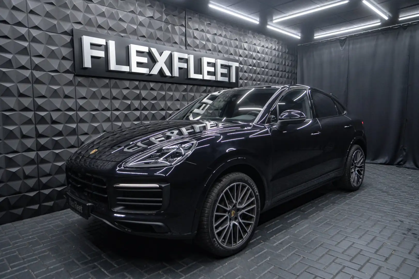 Porsche Cayenne Cayenne Coupe SportDesign Chrono SportAbgas Pano Schwarz - 2