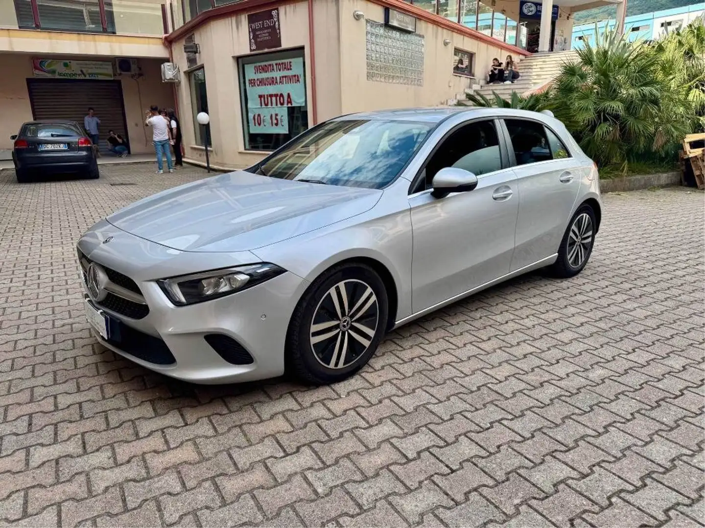Mercedes-Benz A 180 180 d Business auto Argent - 2