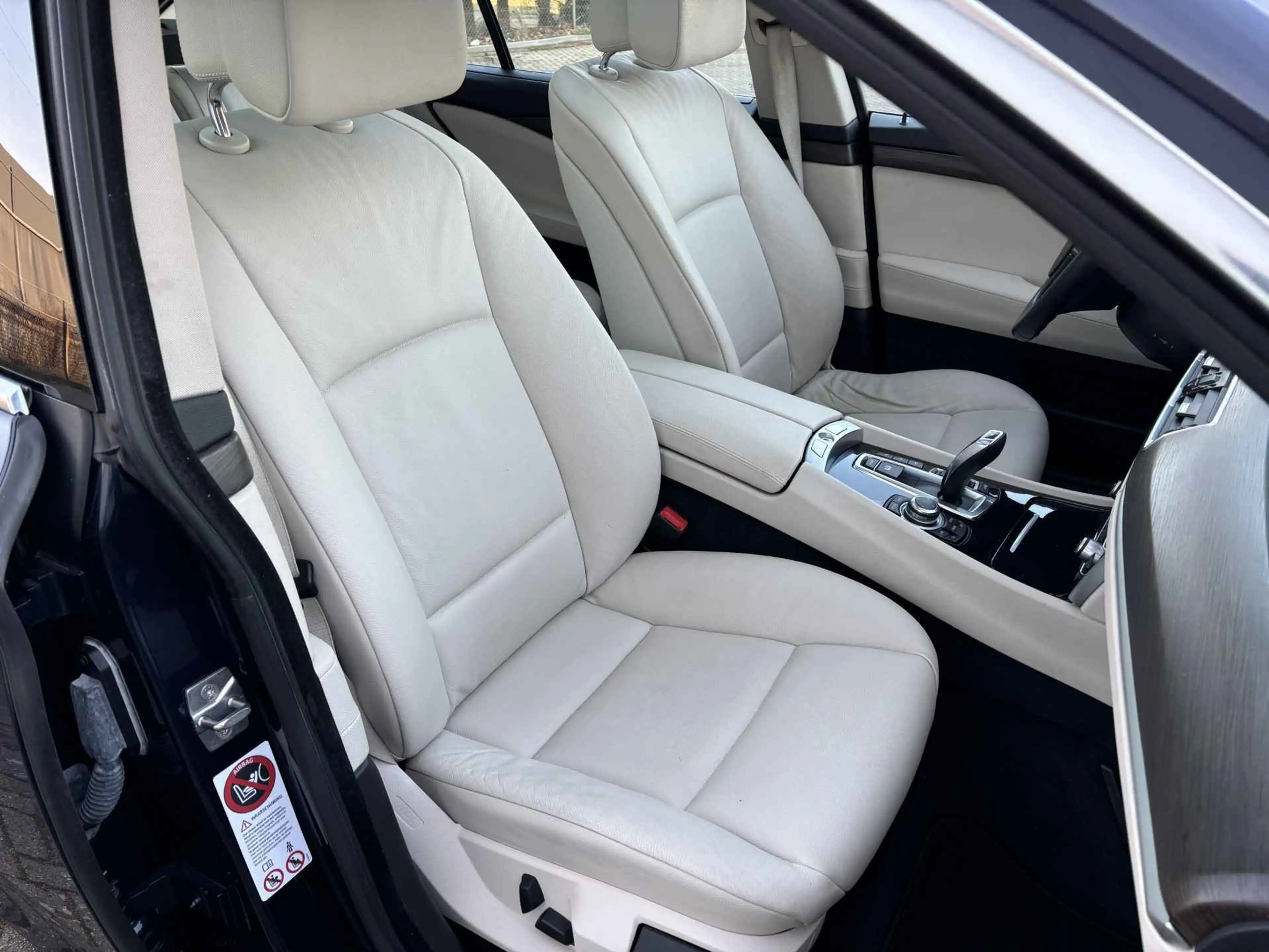 BMW 535 5-serie Gran Turismo 535xi High Executive — photo 11