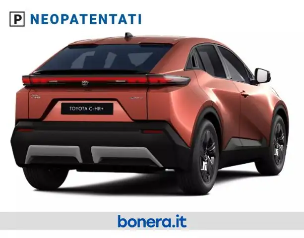 Toyota C-HR view 3
