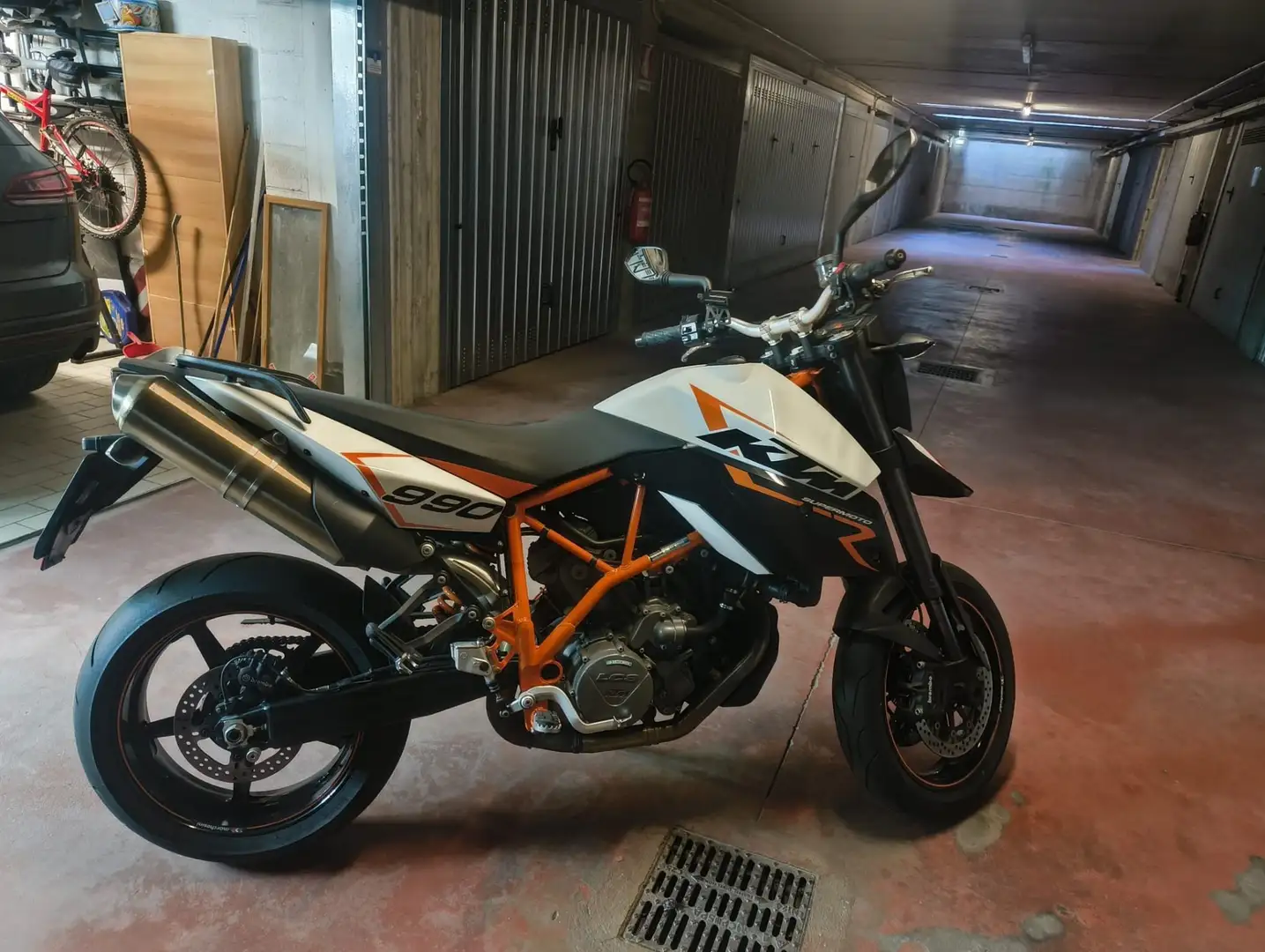 KTM 990 Supermoto SMR Blanco - 2