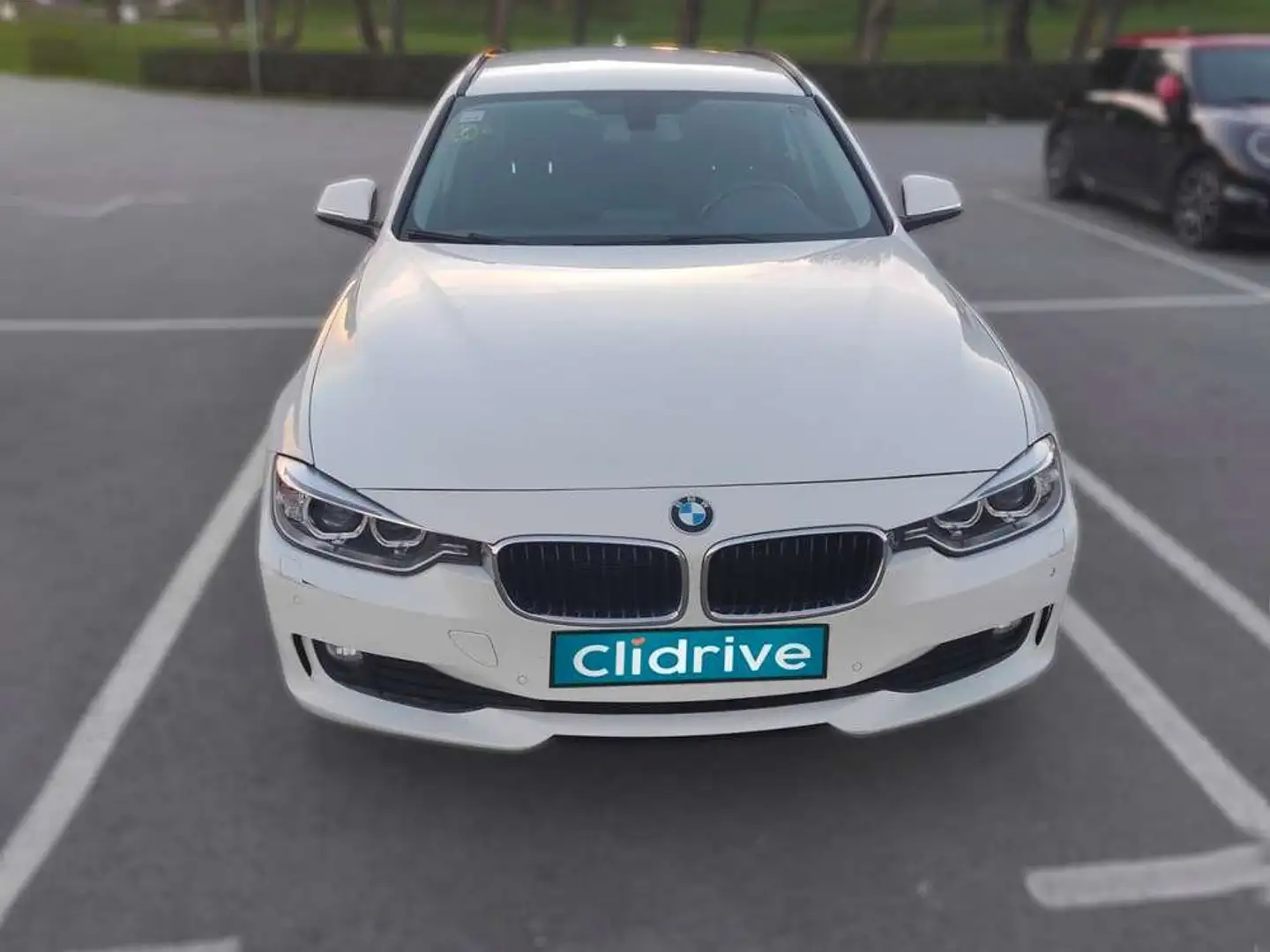 BMW 318 318d Touring Essential Edition Blanco - 1
