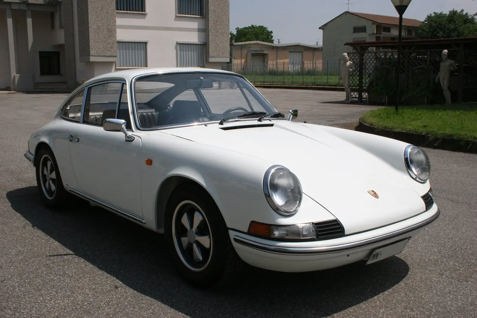 Porsche 911 T 2.4 coupe - restauro totale Bianco - 1