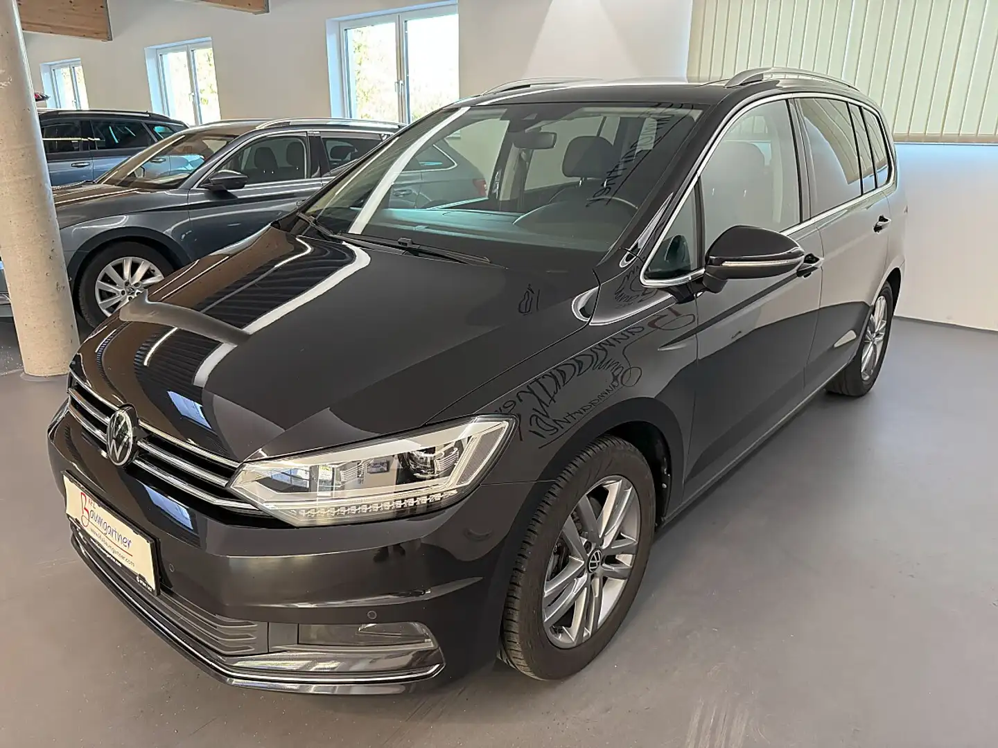 Volkswagen Touran Highline 2,0TDI *LED*Kurvenlicht*NAVI*ACC*PANO*... Schwarz - 2