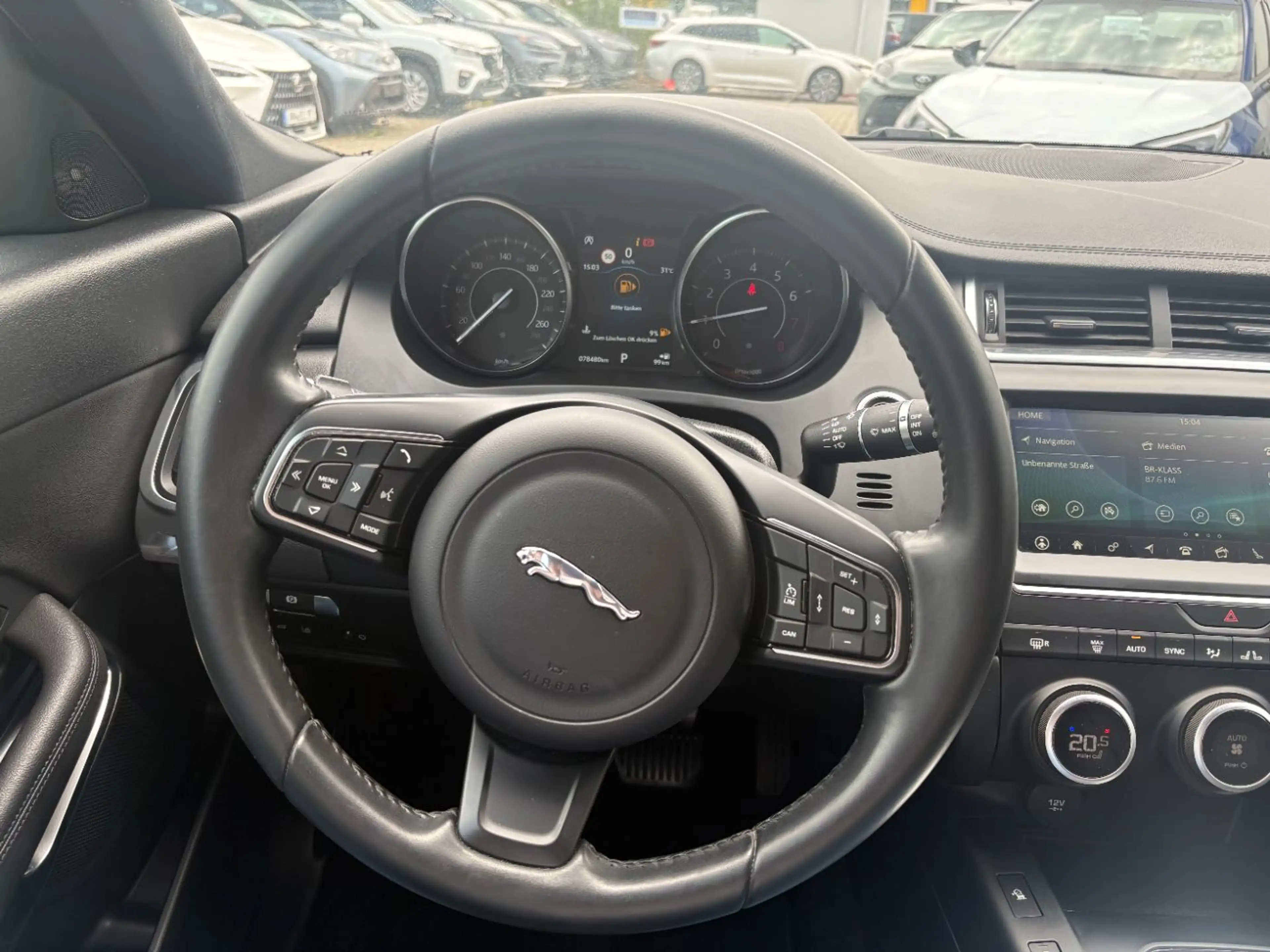 Jaguar E-Pace P250 S ACC+LED+Navi+SHZ+2xKlima+Kam.+LM — photo 10