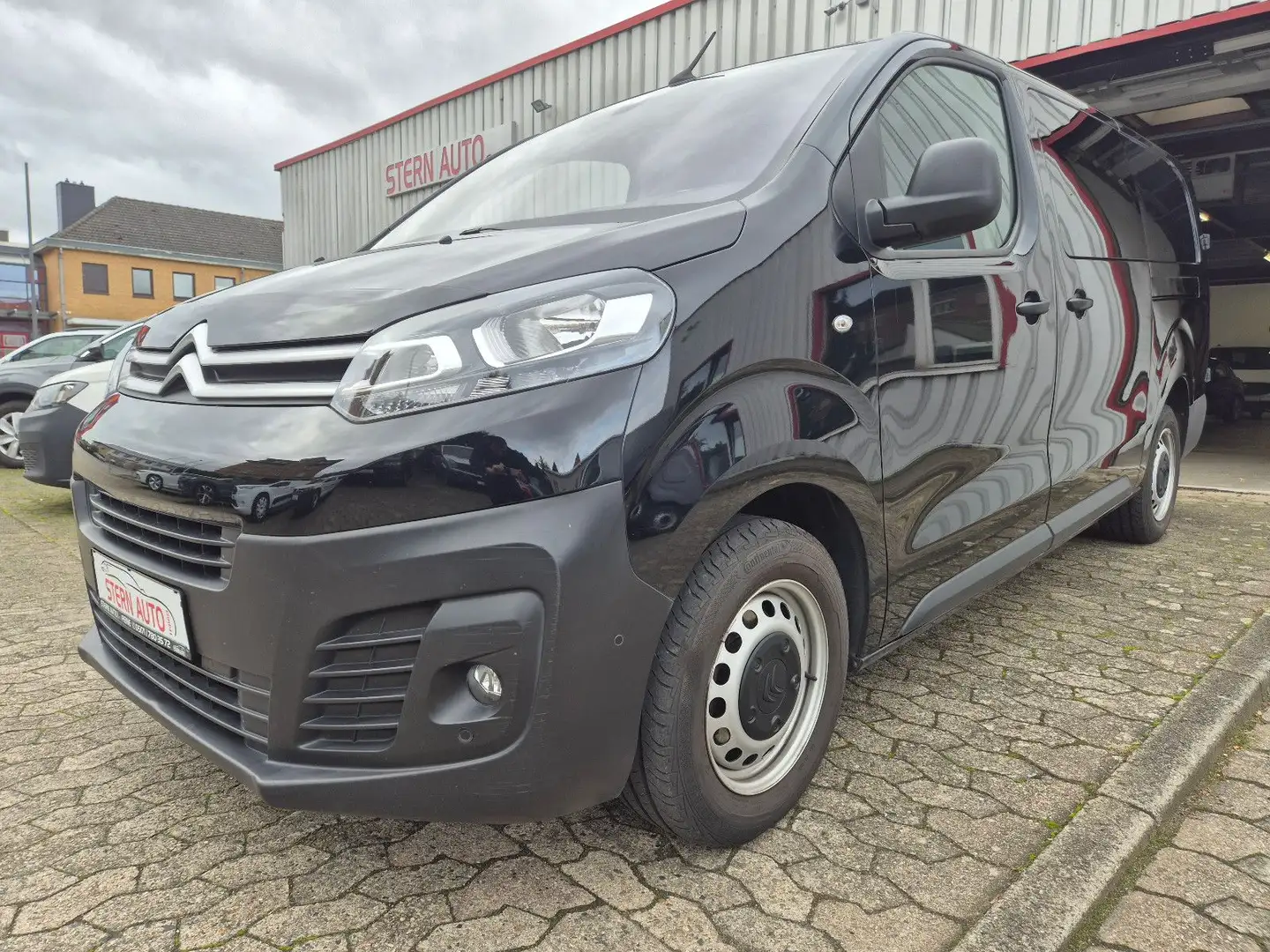 Citroen Jumpy Mixto 6 Sitze DoKa Kaste Club XL KLIMA,AHK Schwarz - 1