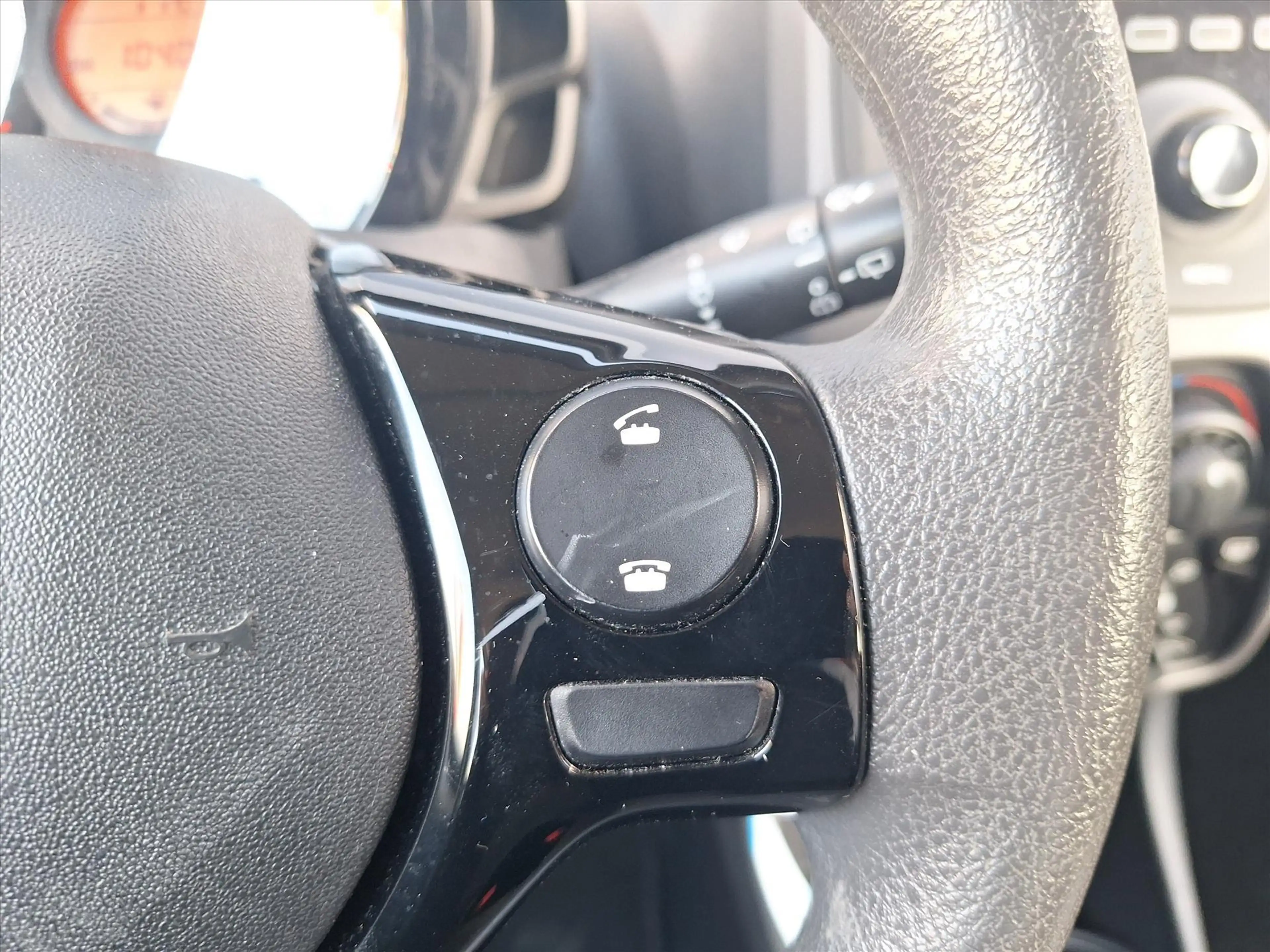 Peugeot 108 1.0 e-VTi 72pk 5D Active Airco I Bluetooth I Parke — photo 12