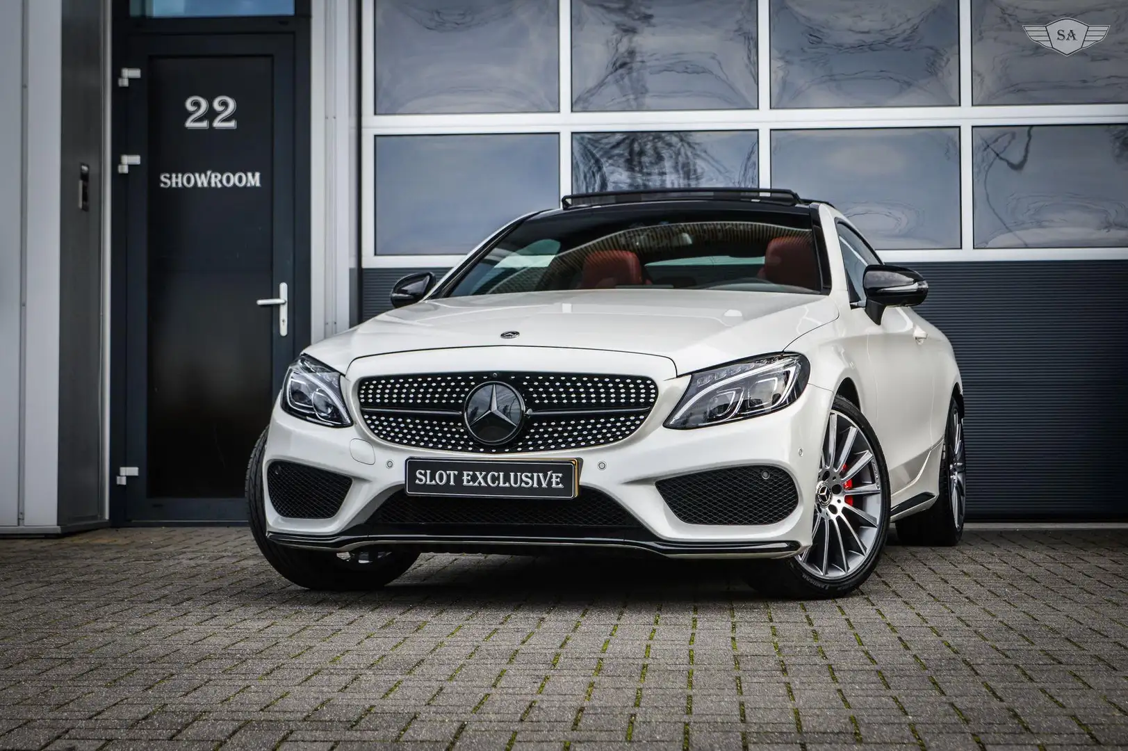 Mercedes-Benz C-klasse Coupé AMG-LINE|PREMIUM|PANO|360|BURMESTER Wit - 1