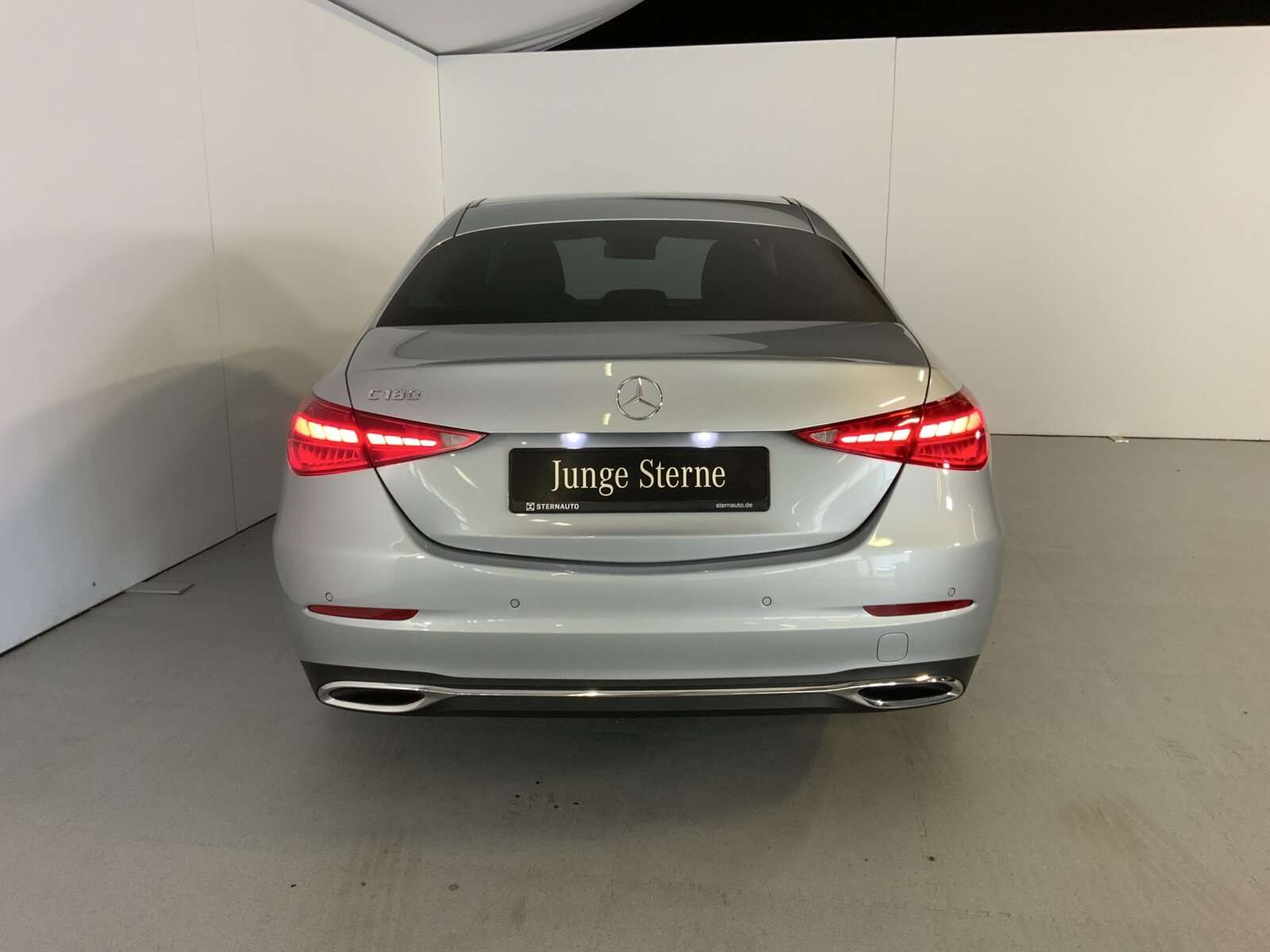 Mercedes-Benz C 180