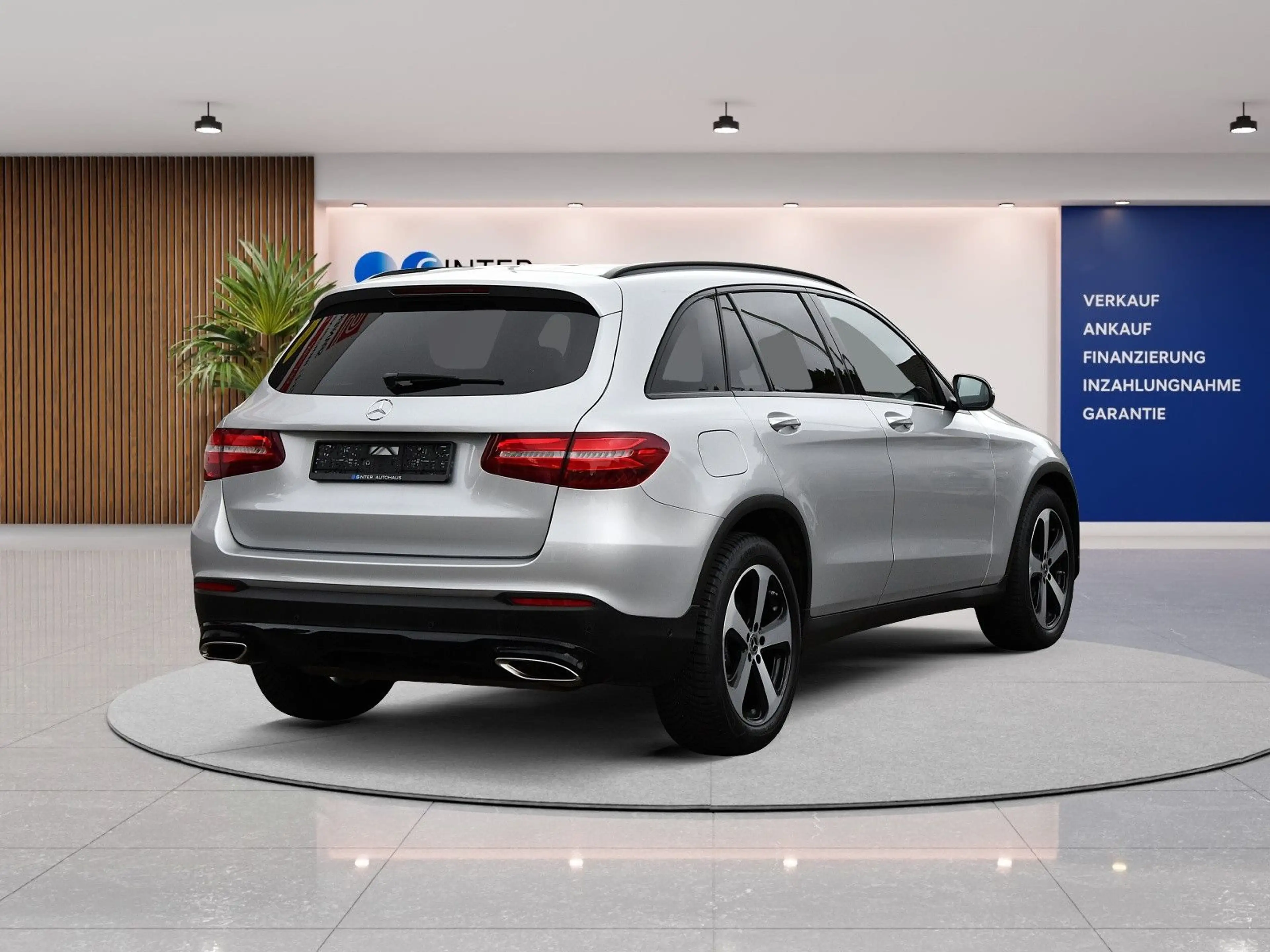 Mercedes-Benz GLC 250 4Matic Exclusive*Distronic*360°*2.Hand* — photo 3