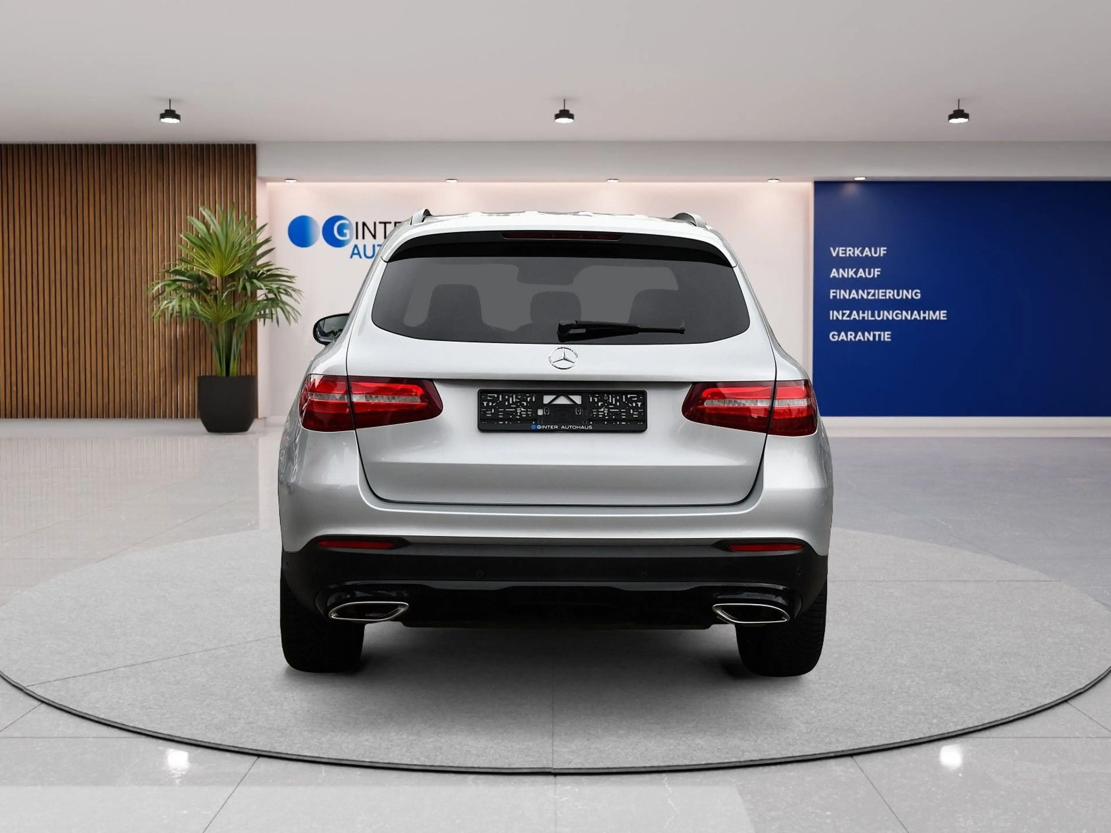 Mercedes-Benz GLC 250 4Matic Exclusive*Distronic*360°*2.Hand* — photo 4