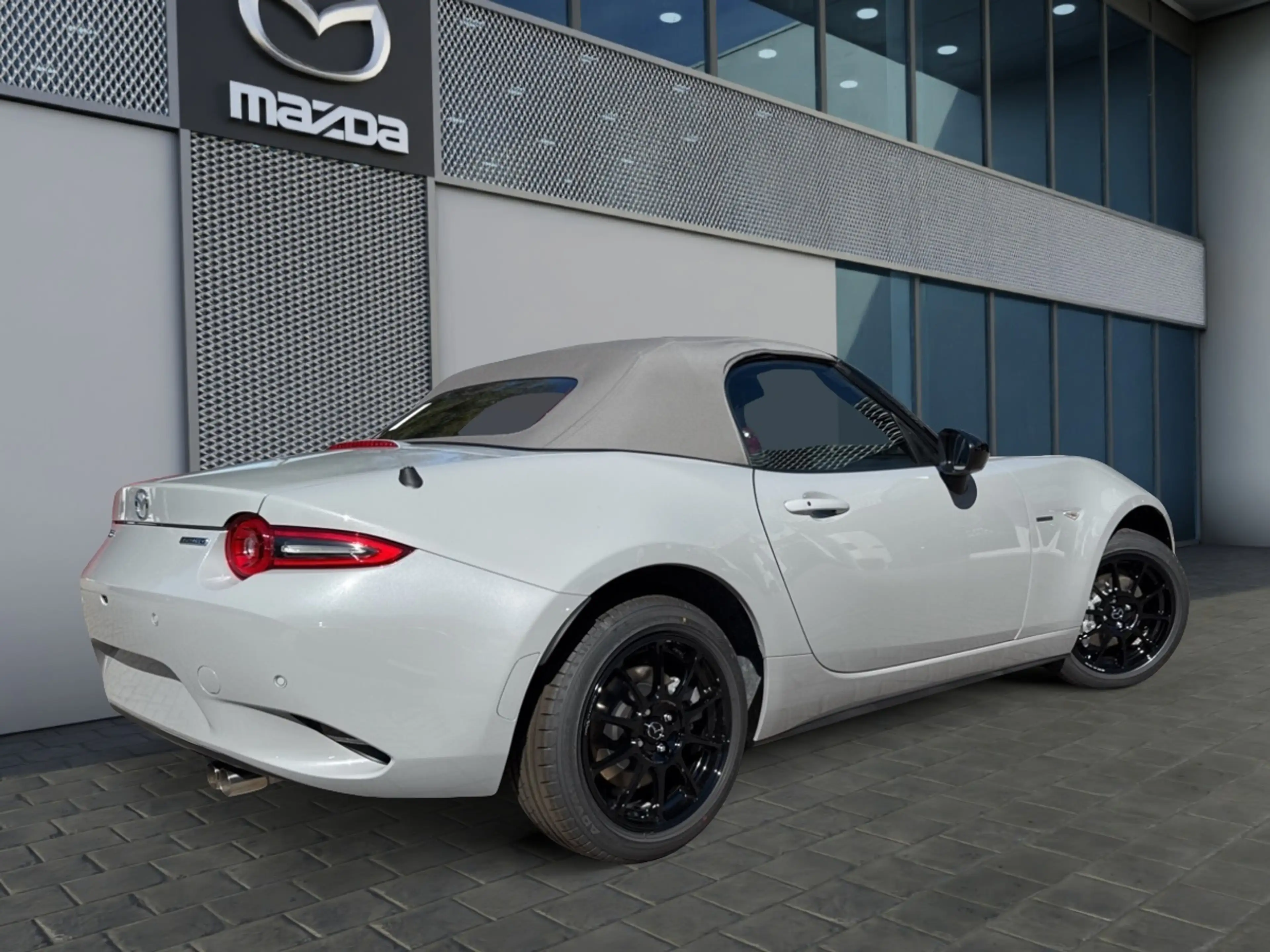 Mazda MX-5 SKYACTIV-G 136 RWD 6MT YAKUDO — photo 4