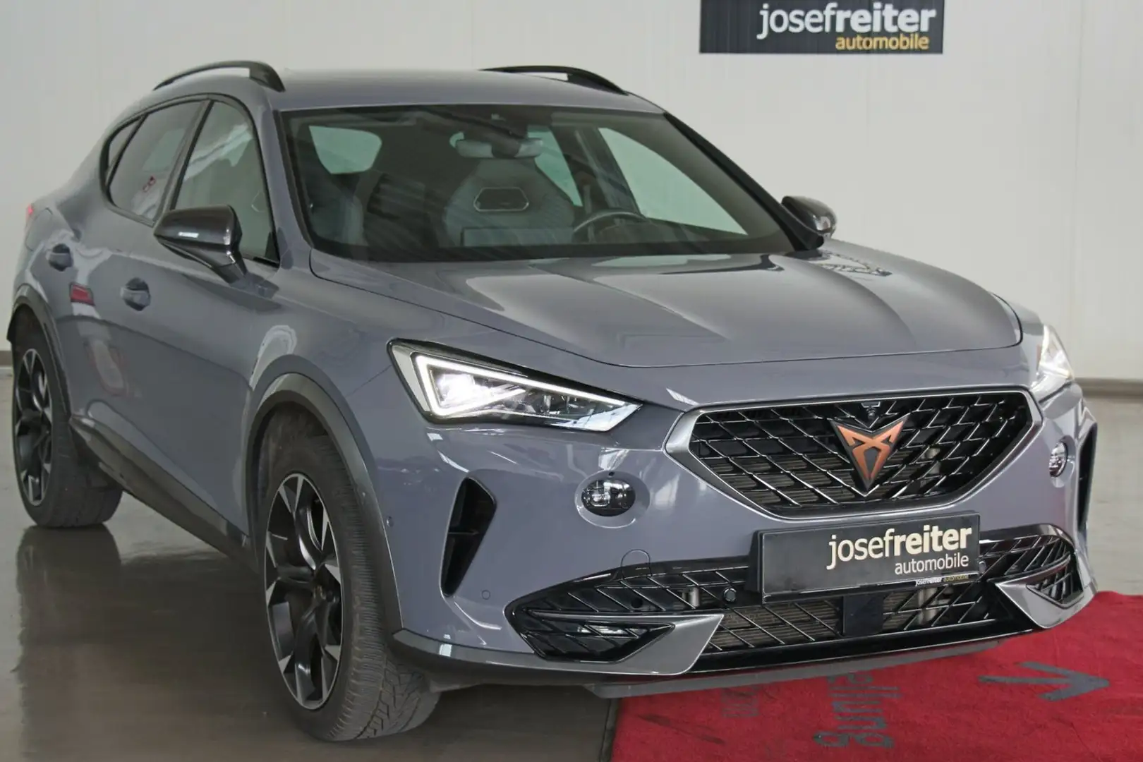 CUPRA Formentor VZ e-Hybrid DSG AHK/360°KAMERA/MATRIX-LED Grau - 1